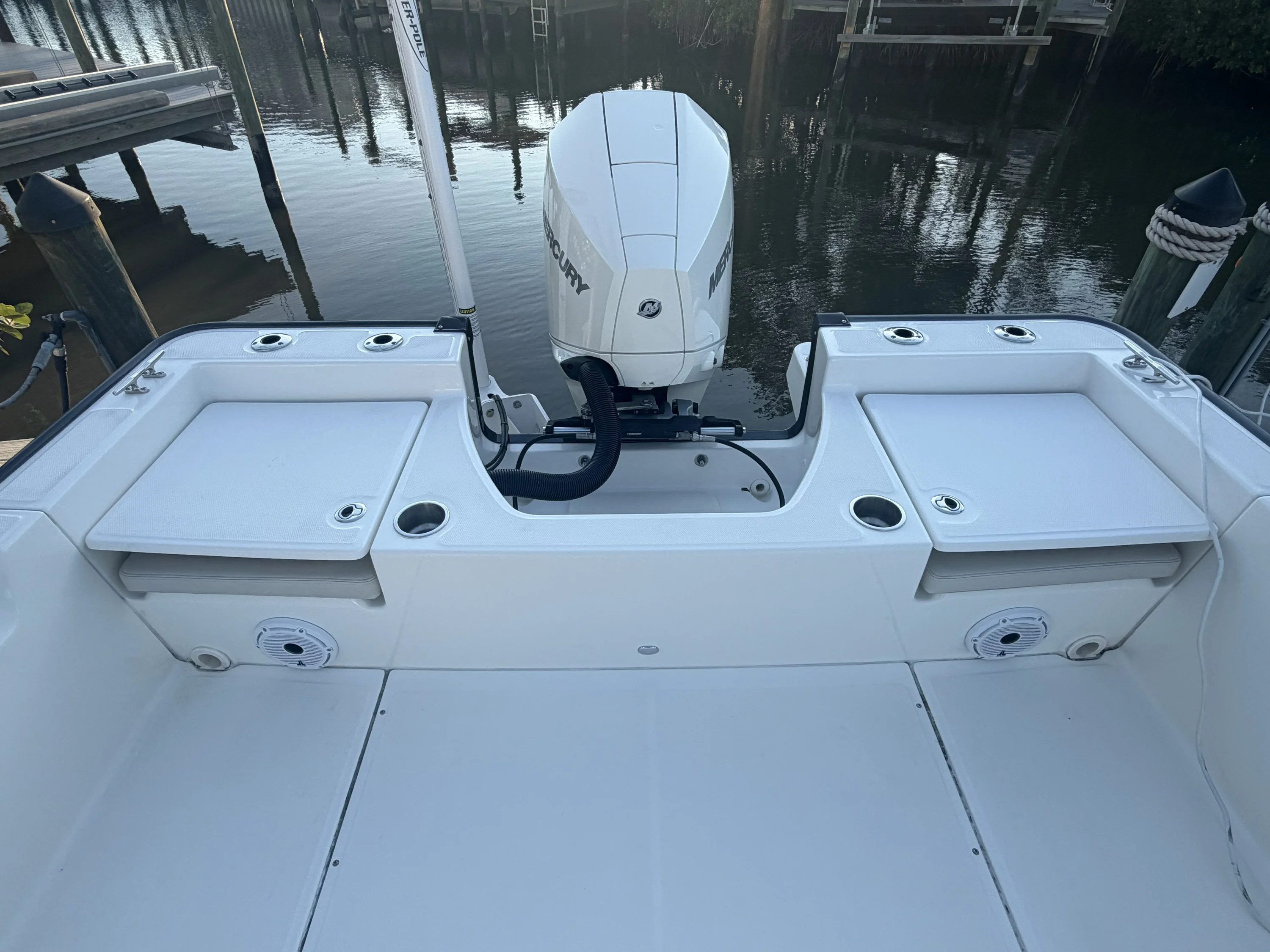 2024 Boston Whaler 210 MONTAUK Image Thumbnail #35