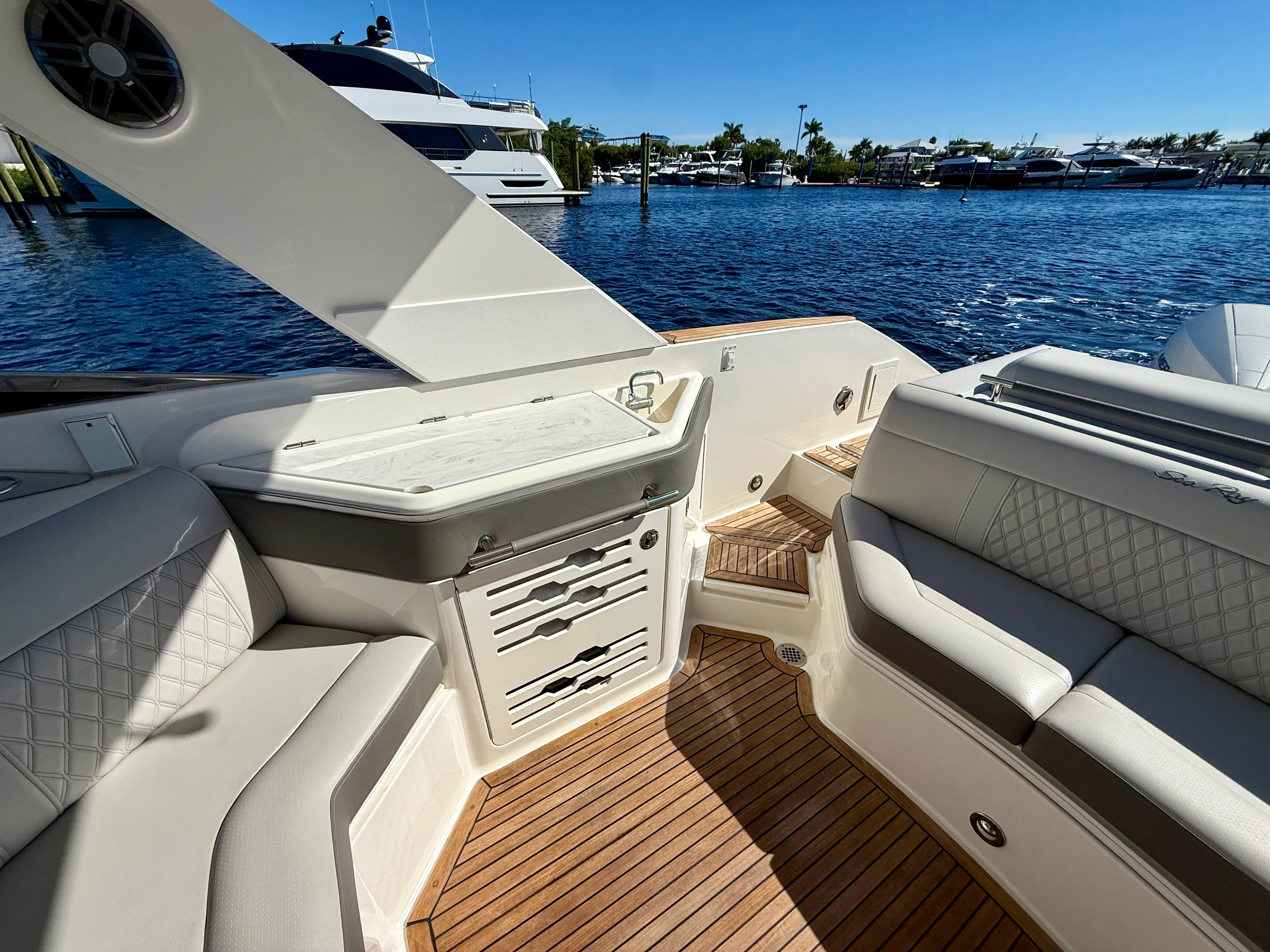 2022 Sea Ray 310 SLX-OB Image Thumbnail #22