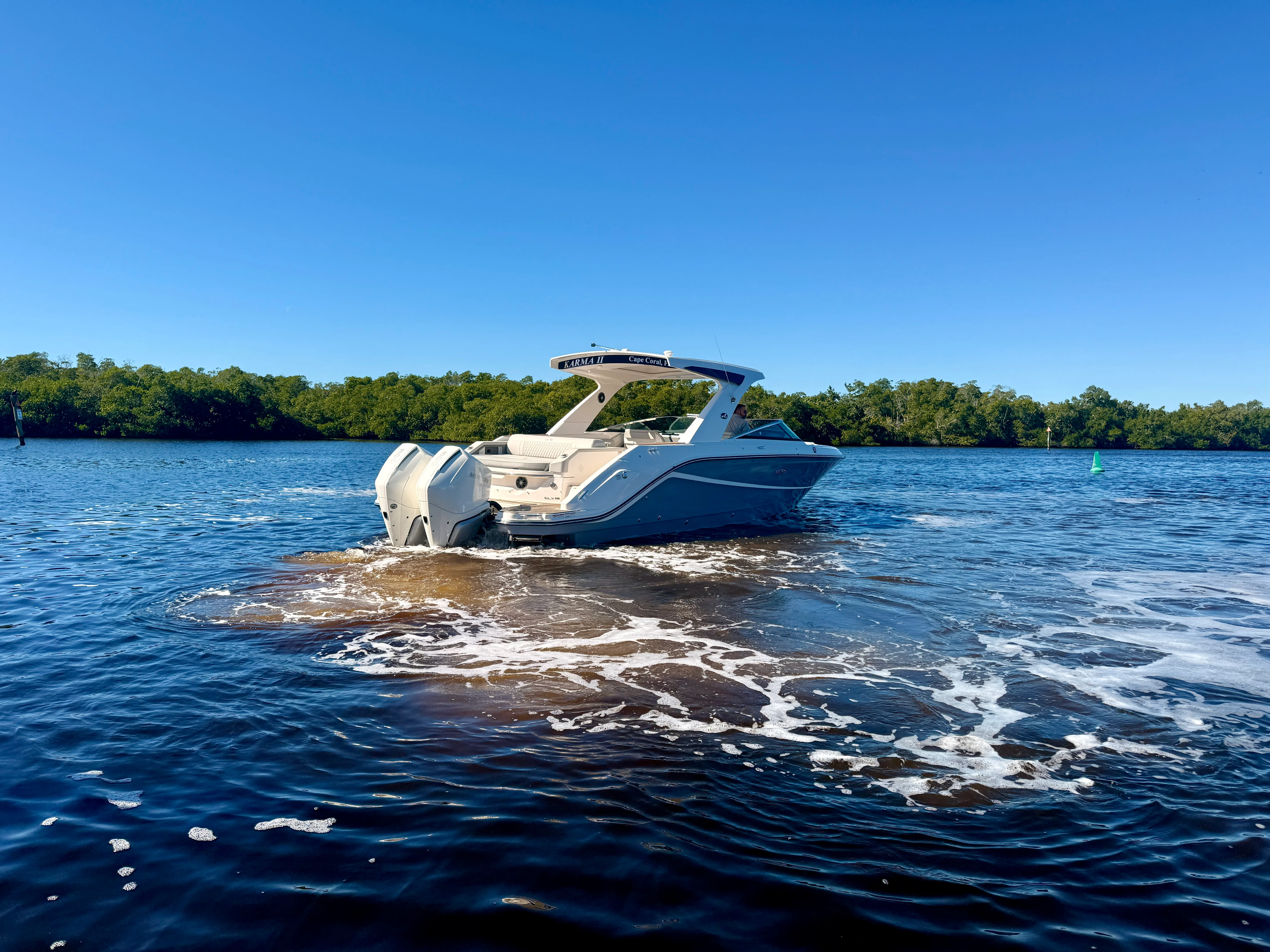 2022 Sea Ray 310 SLX-OB Image Thumbnail #3