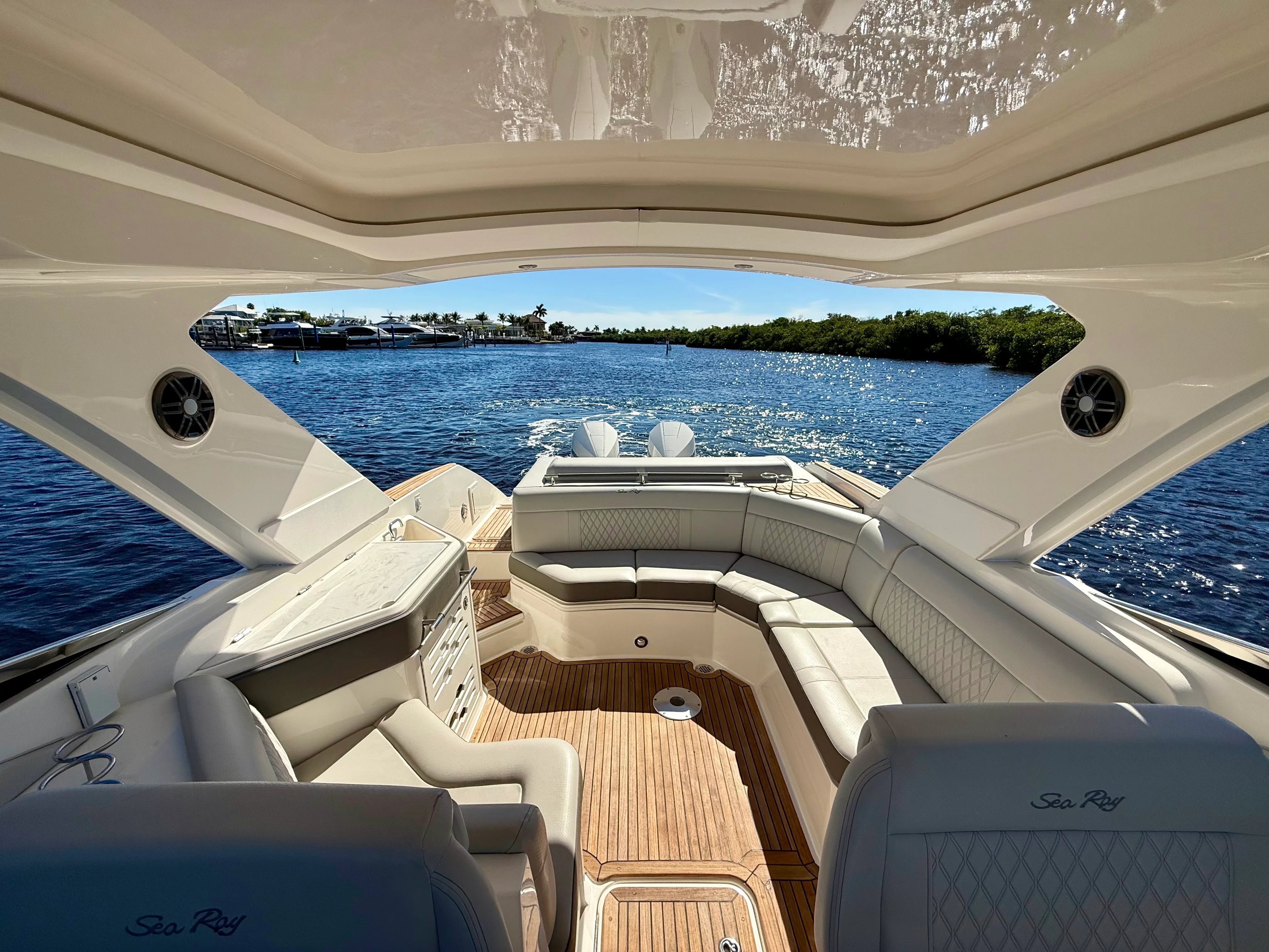 2022 Sea Ray 310 SLX-OB Image Thumbnail #15