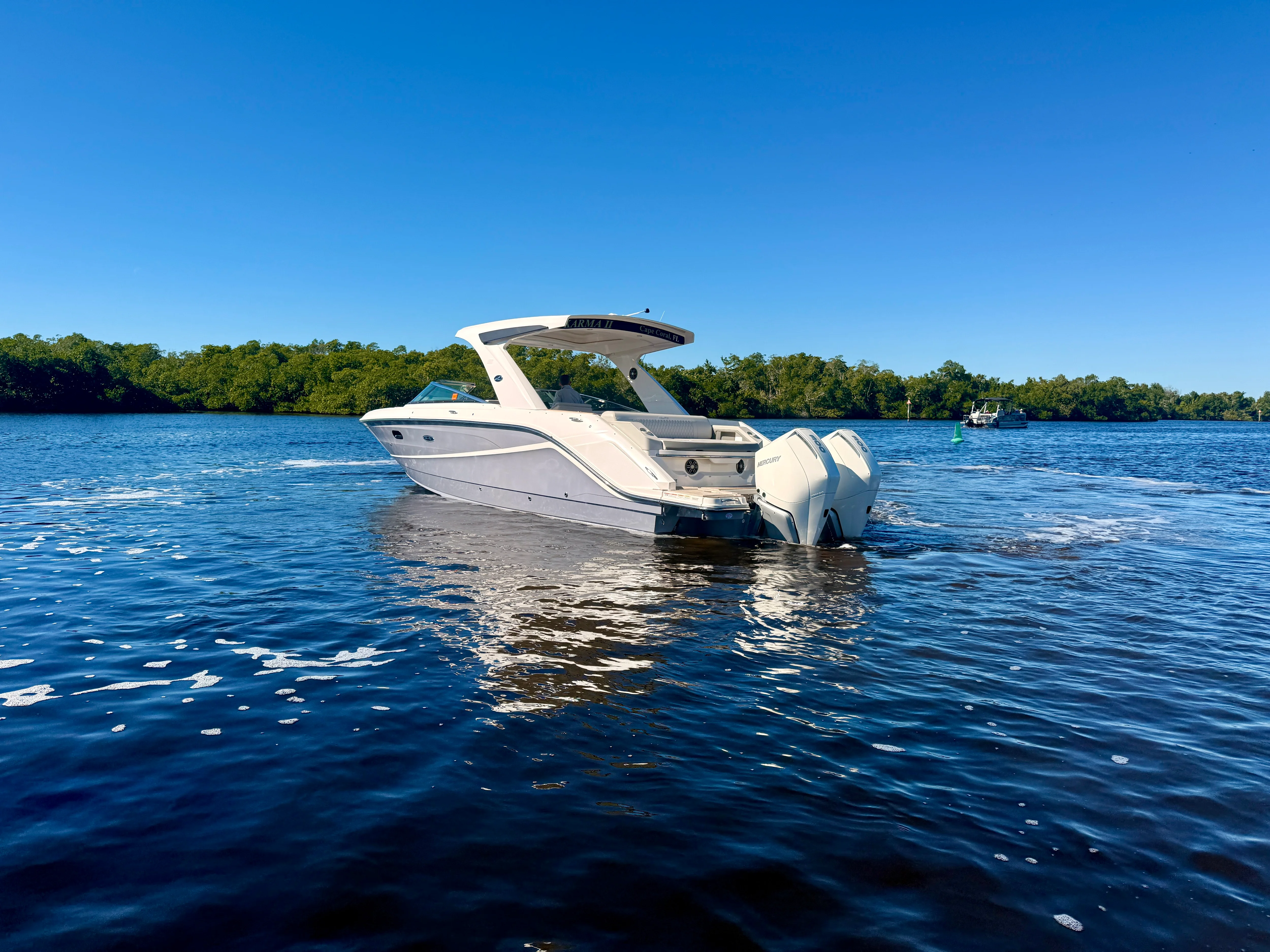 2022 Sea Ray 310 SLX-OB Image Thumbnail #1