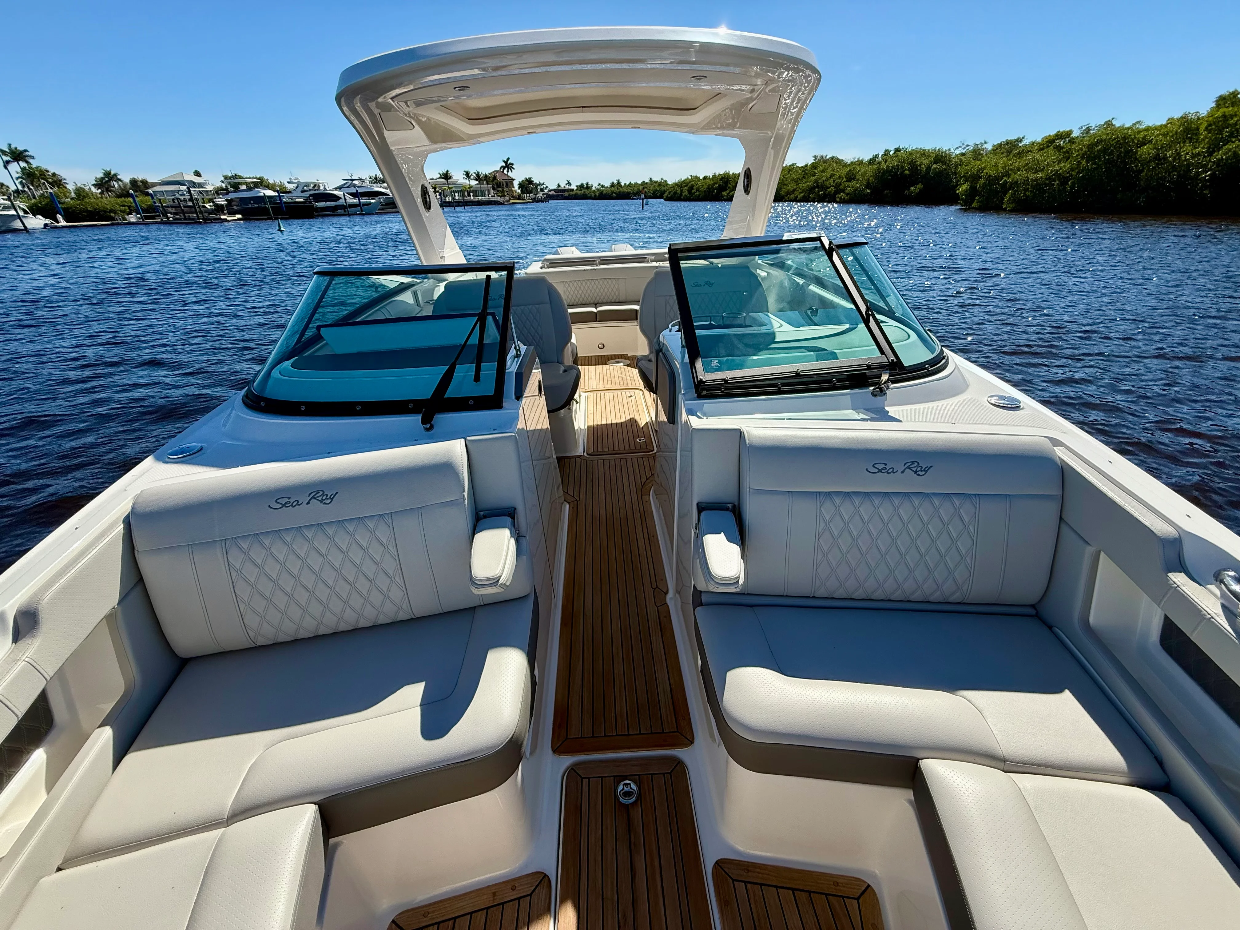 2022 Sea Ray 310 SLX-OB Image Thumbnail #39
