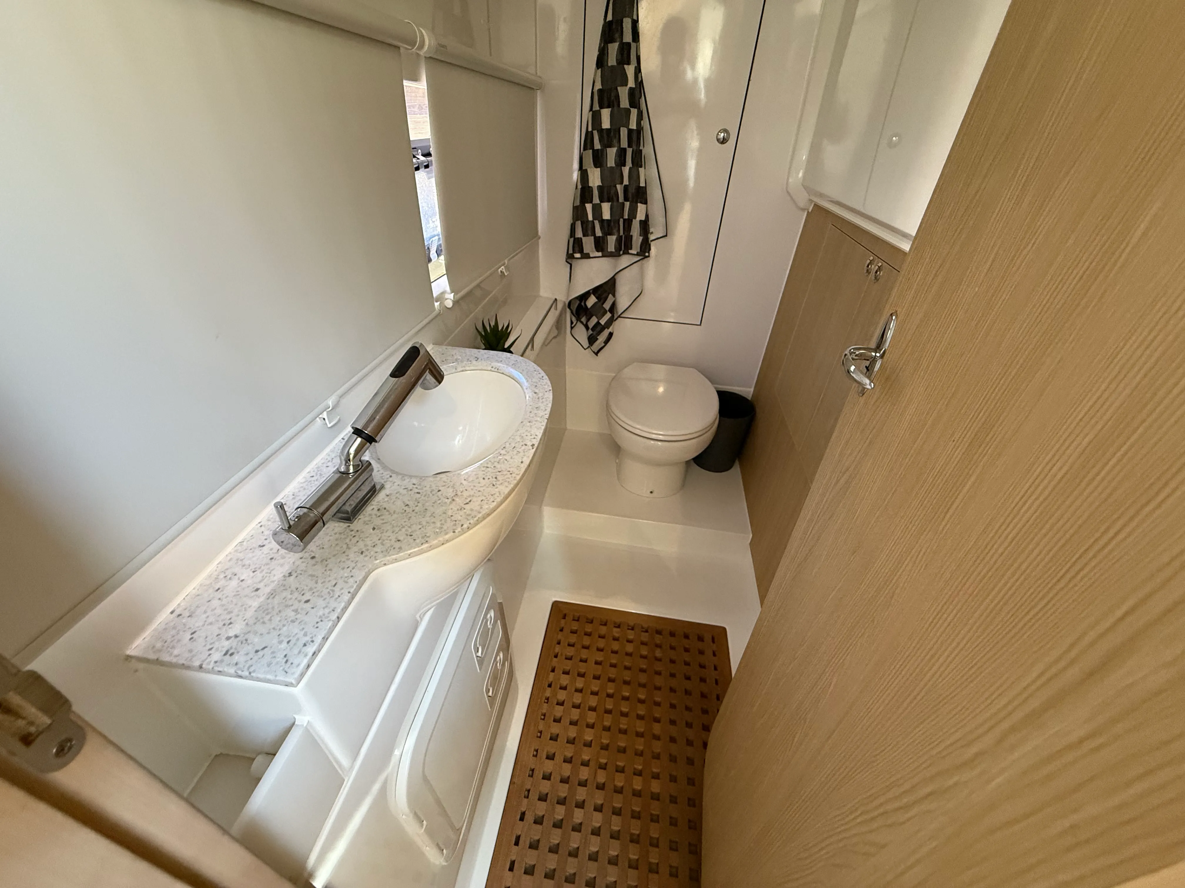 2021 Aquila 36 Image Thumbnail #51