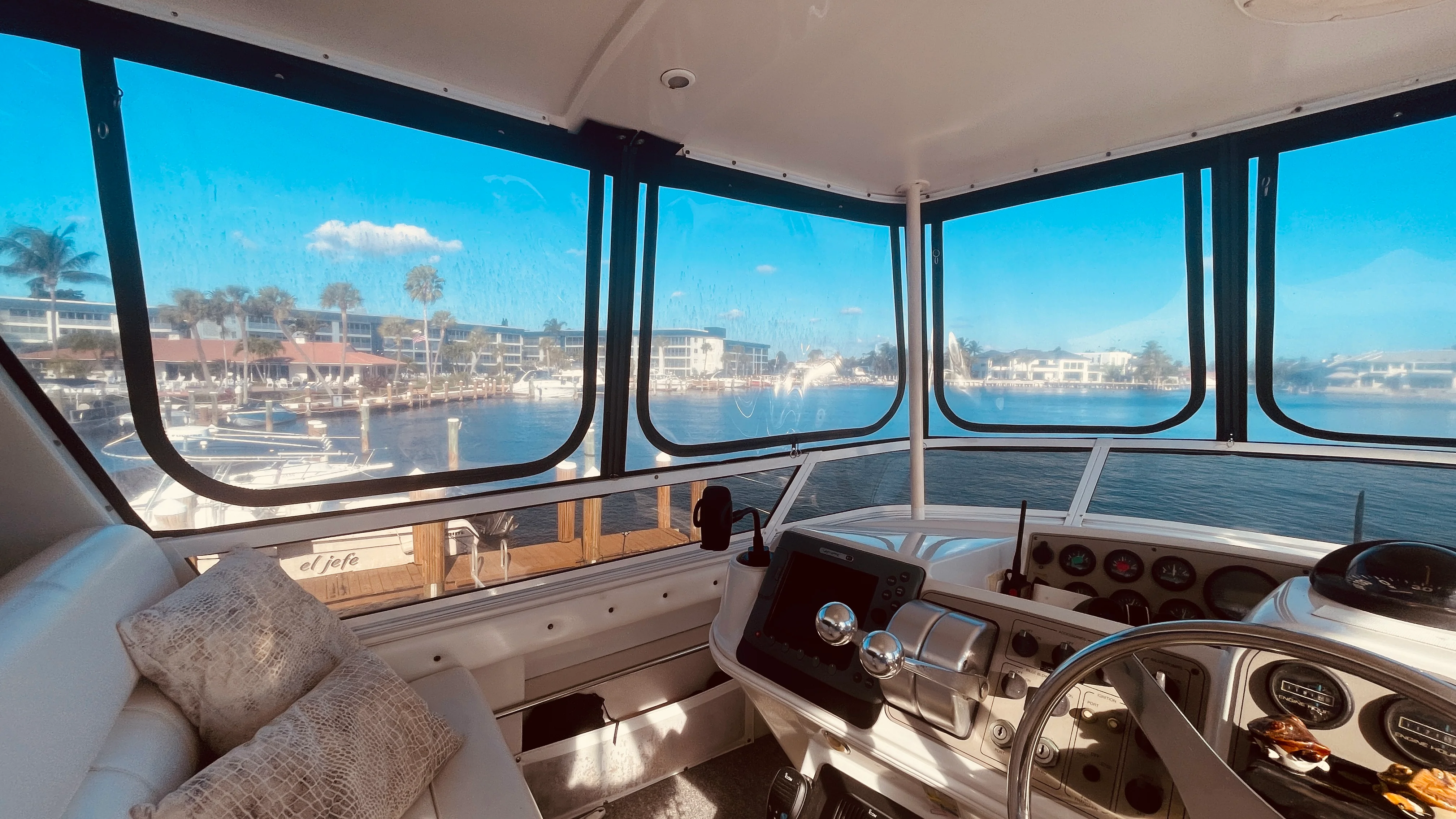 1997 Carver Yachts 500 COCKPIT MY Image Thumbnail #49