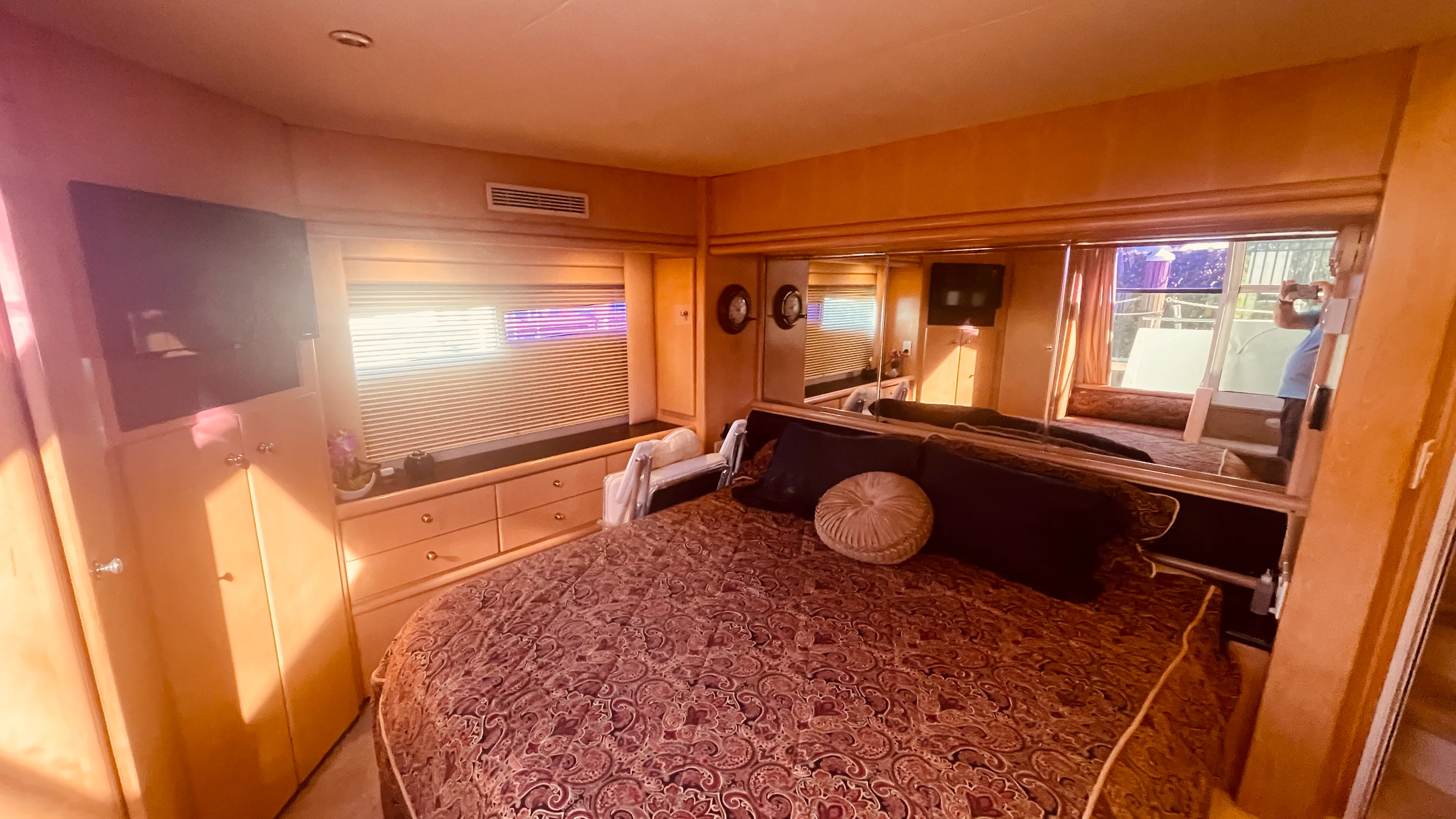 1997 Carver Yachts 500 COCKPIT MY Image Thumbnail #34