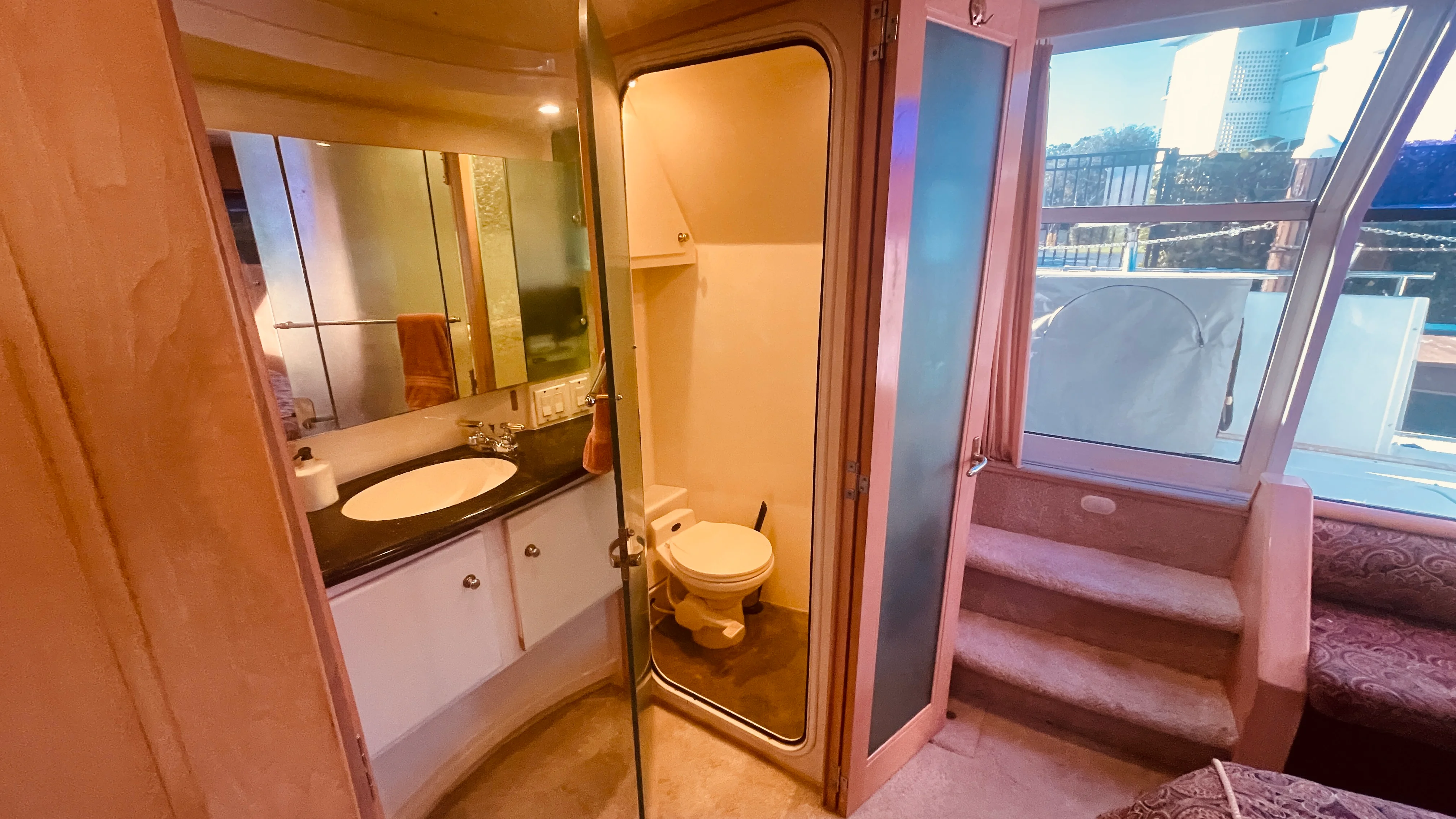 1997 Carver Yachts 500 COCKPIT MY Image Thumbnail #35