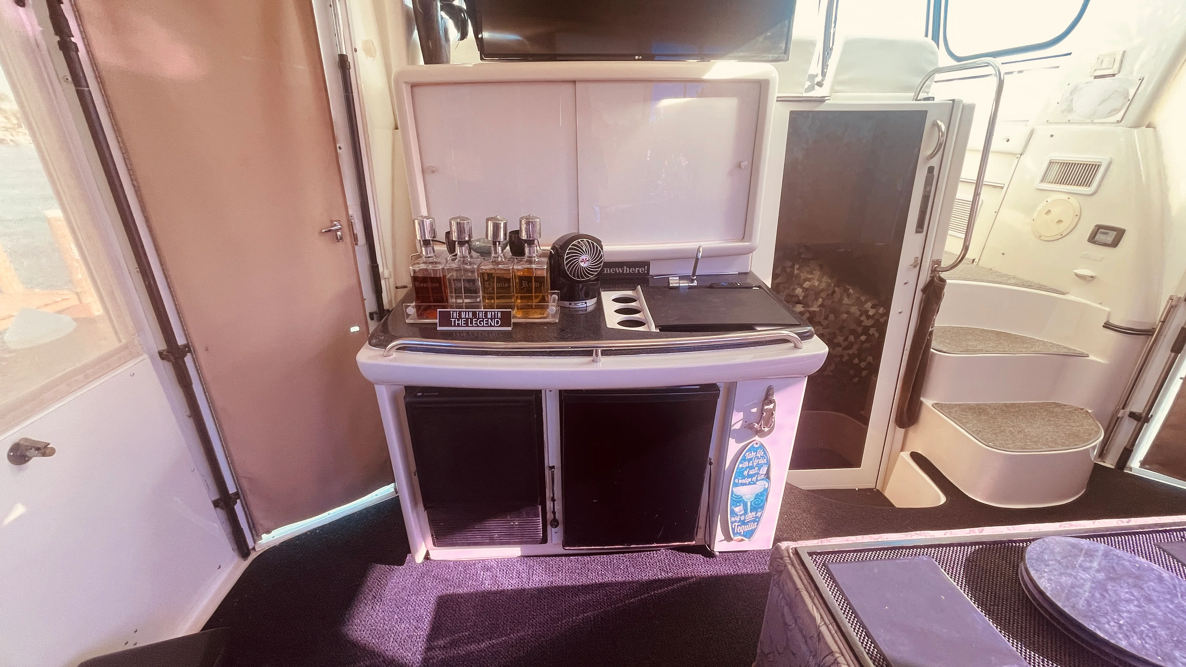 1997 Carver Yachts 500 COCKPIT MY Image Thumbnail #41