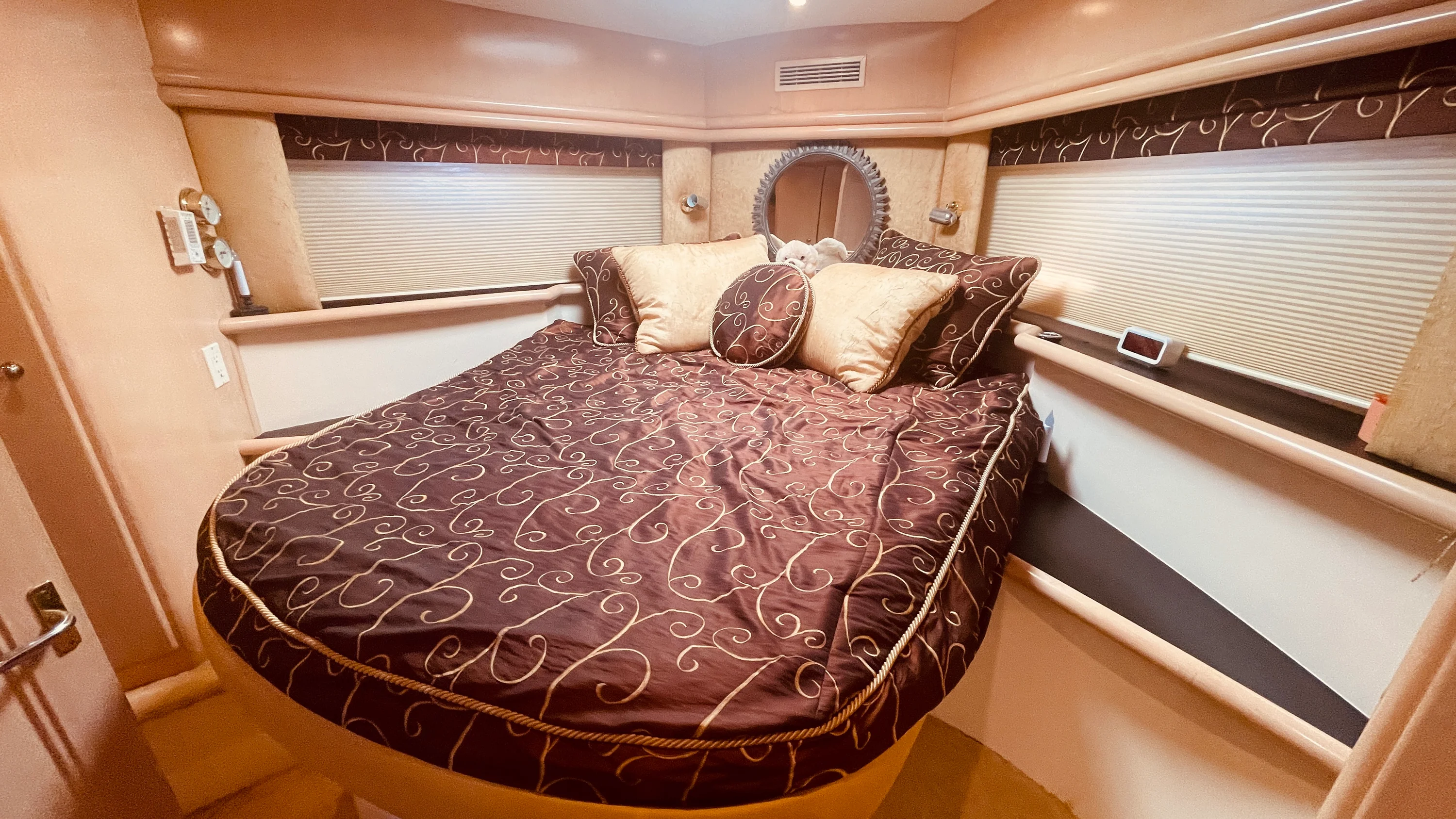 1997 Carver Yachts 500 COCKPIT MY Image Thumbnail #10