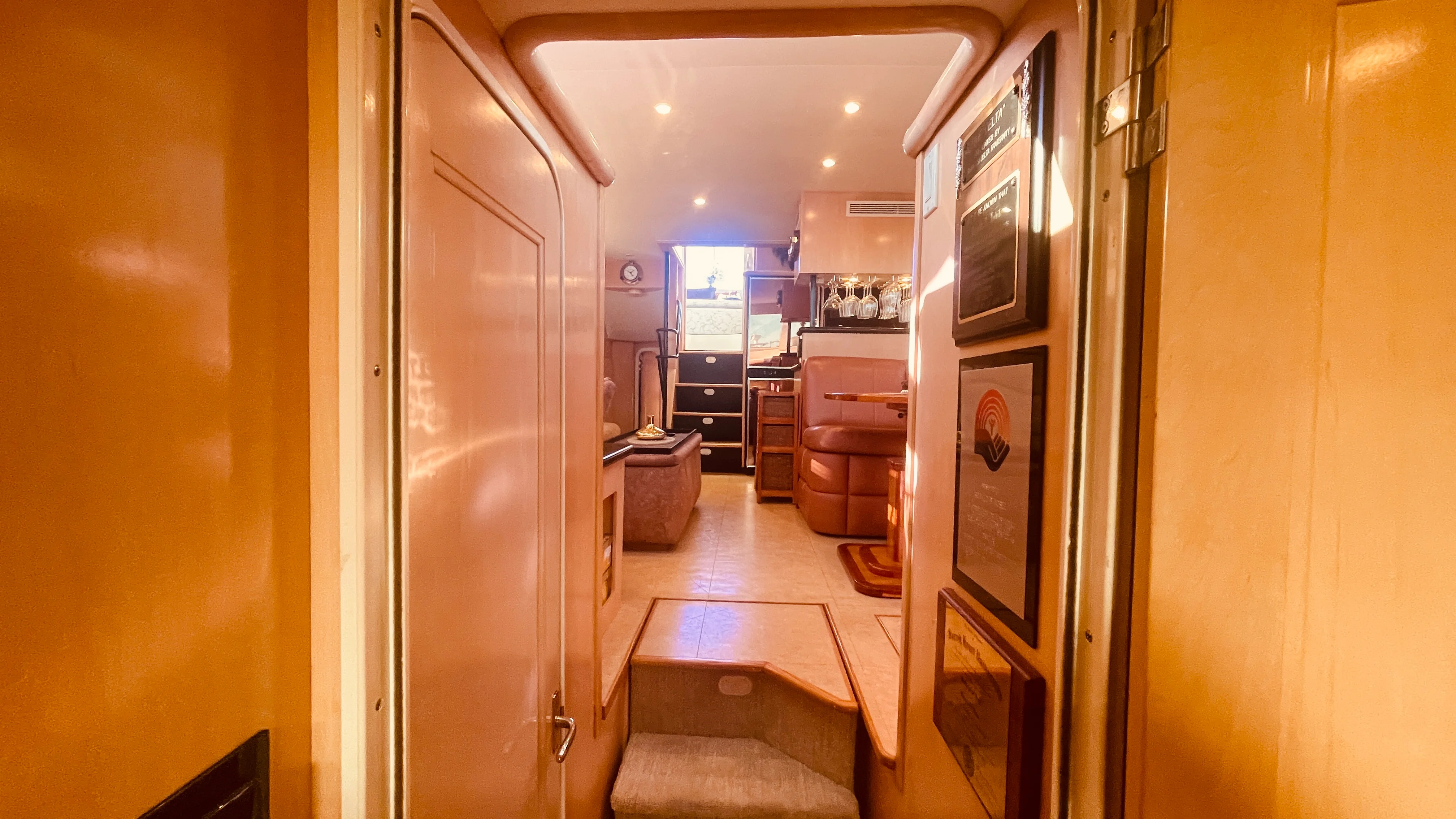 1997 Carver Yachts 500 COCKPIT MY Image Thumbnail #13