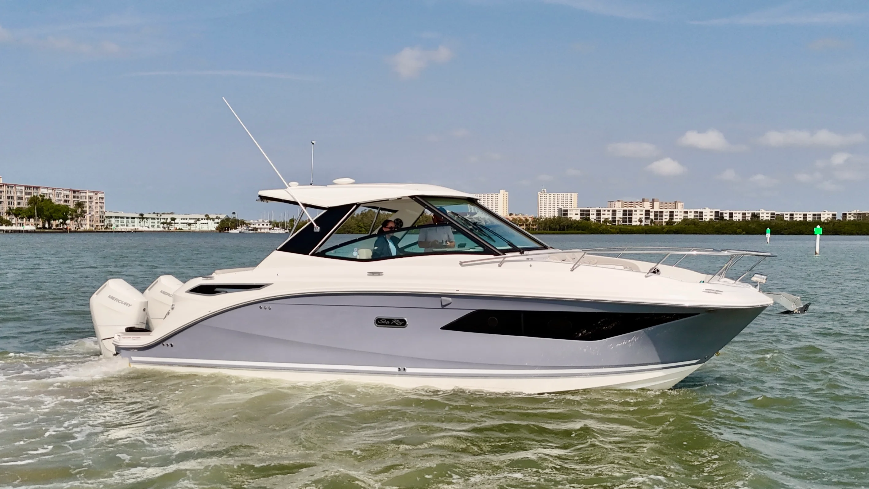 2026 Sea Ray Sundancer 320 Outboard Image Thumbnail #6