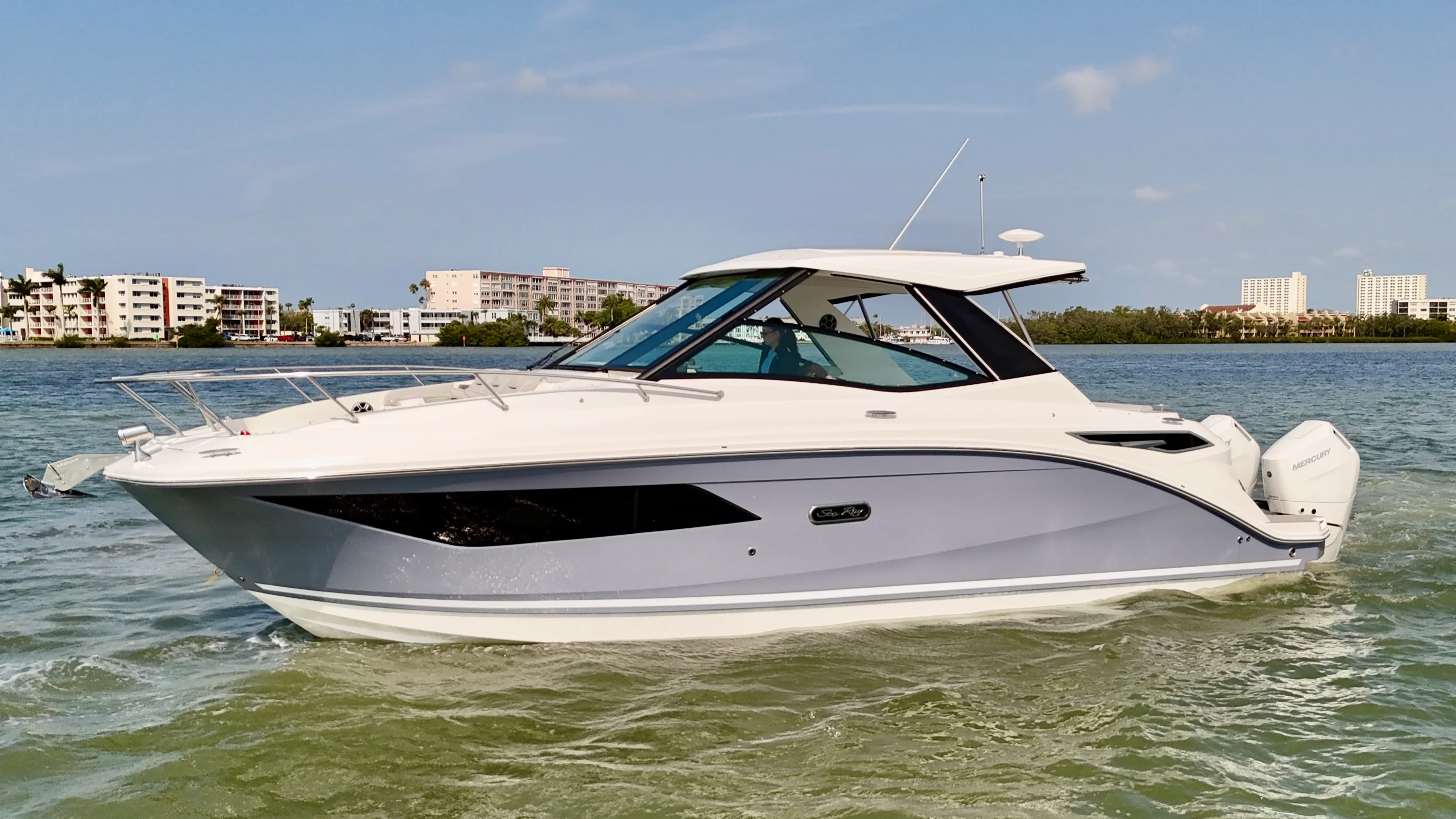 2026 Sea Ray Sundancer 320 Outboard Image Thumbnail #13