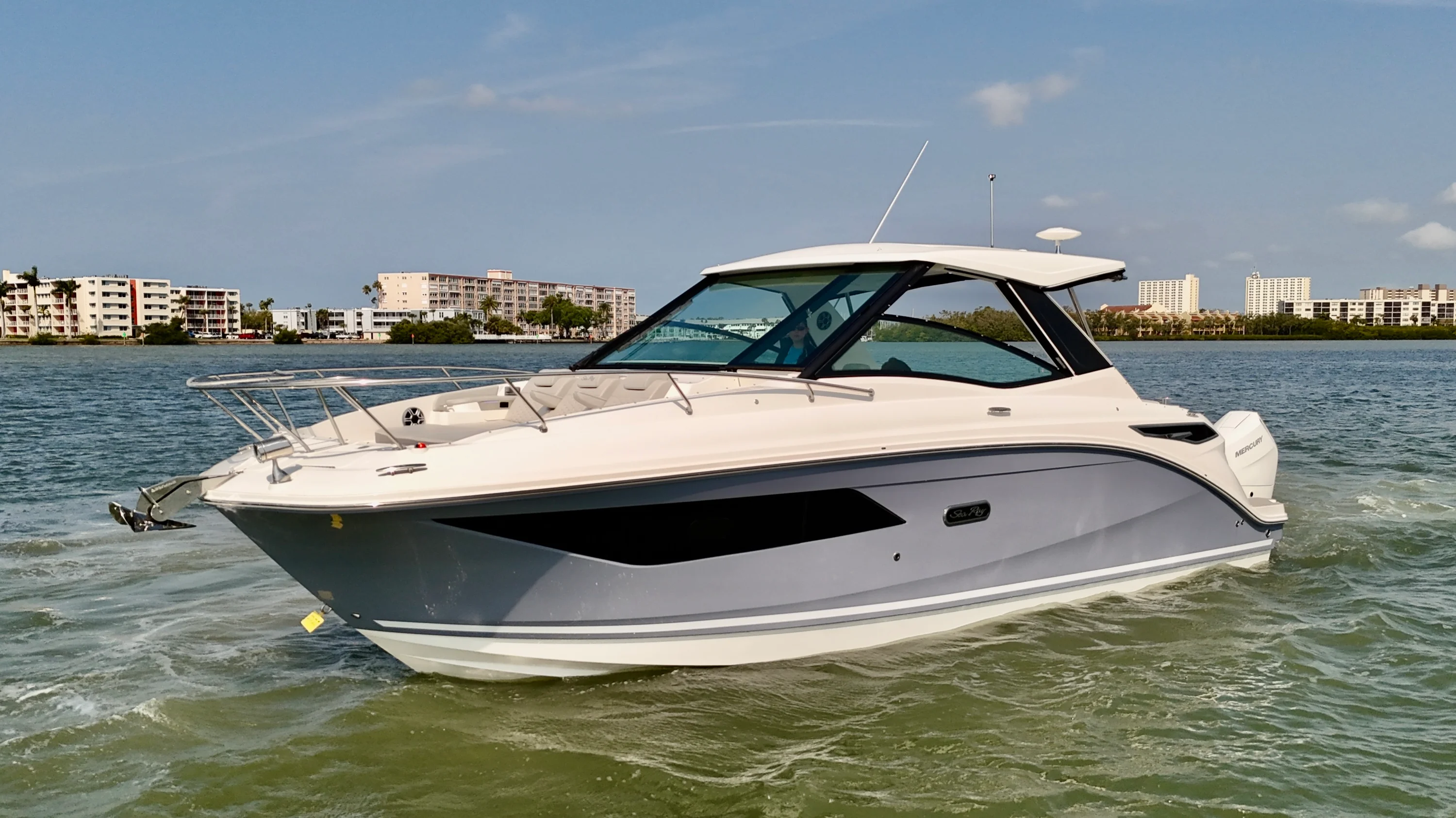 2026 Sea Ray Sundancer 320 Outboard Image Thumbnail #14