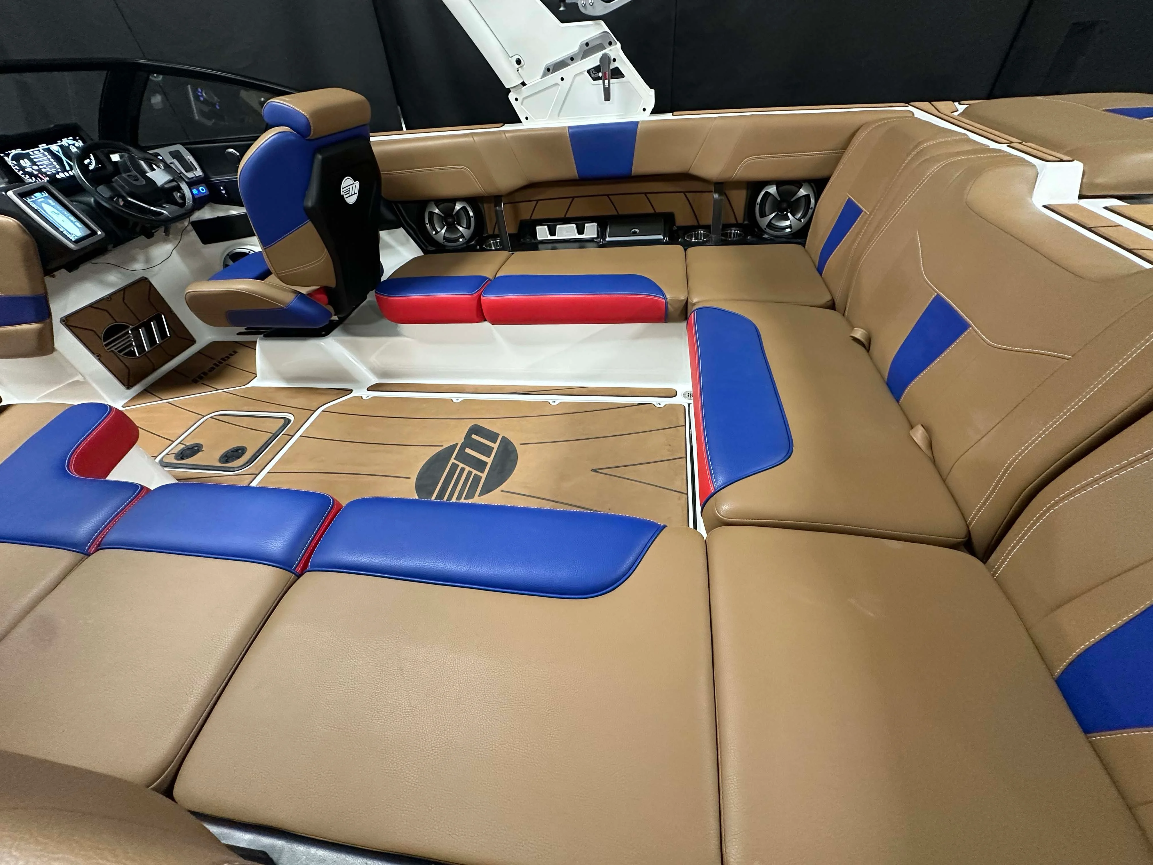 2021 Malibu 23LSV Image Thumbnail #3