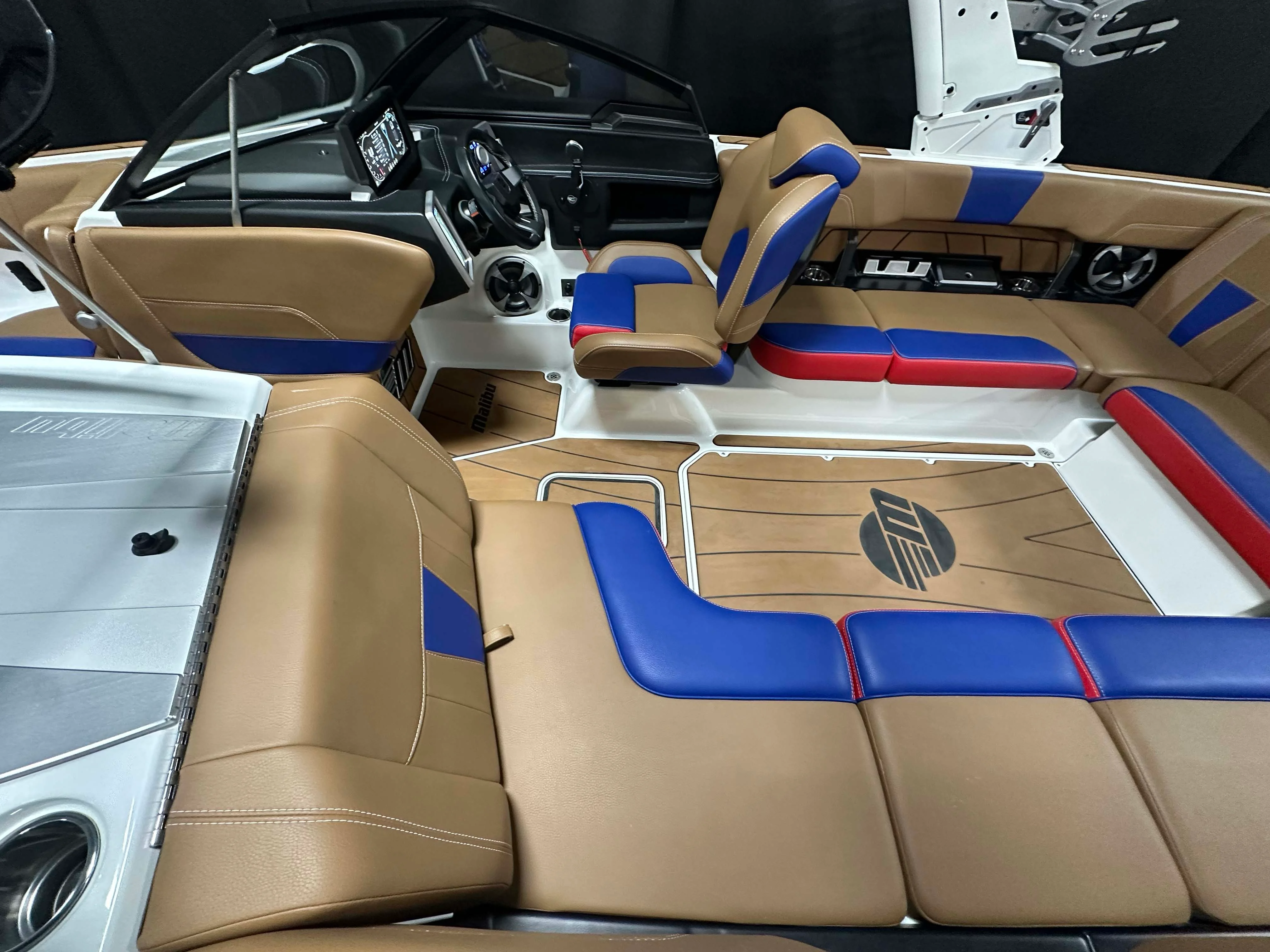 2021 Malibu 23LSV Image Thumbnail #2