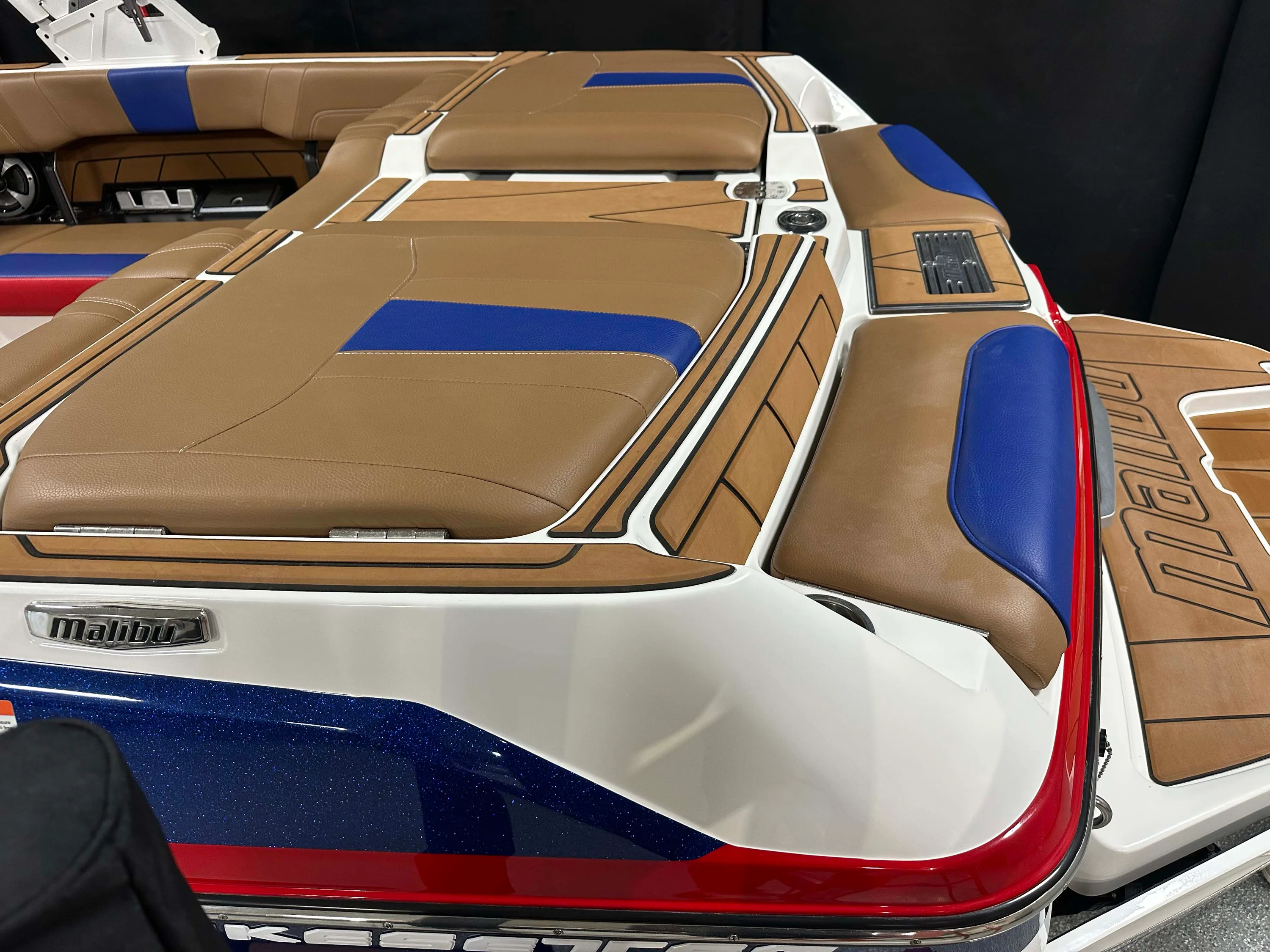 2021 Malibu 23LSV Image Thumbnail #4