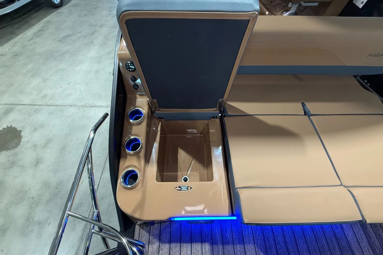 2026 Harris Grand Mariner 250 Image Thumbnail #11