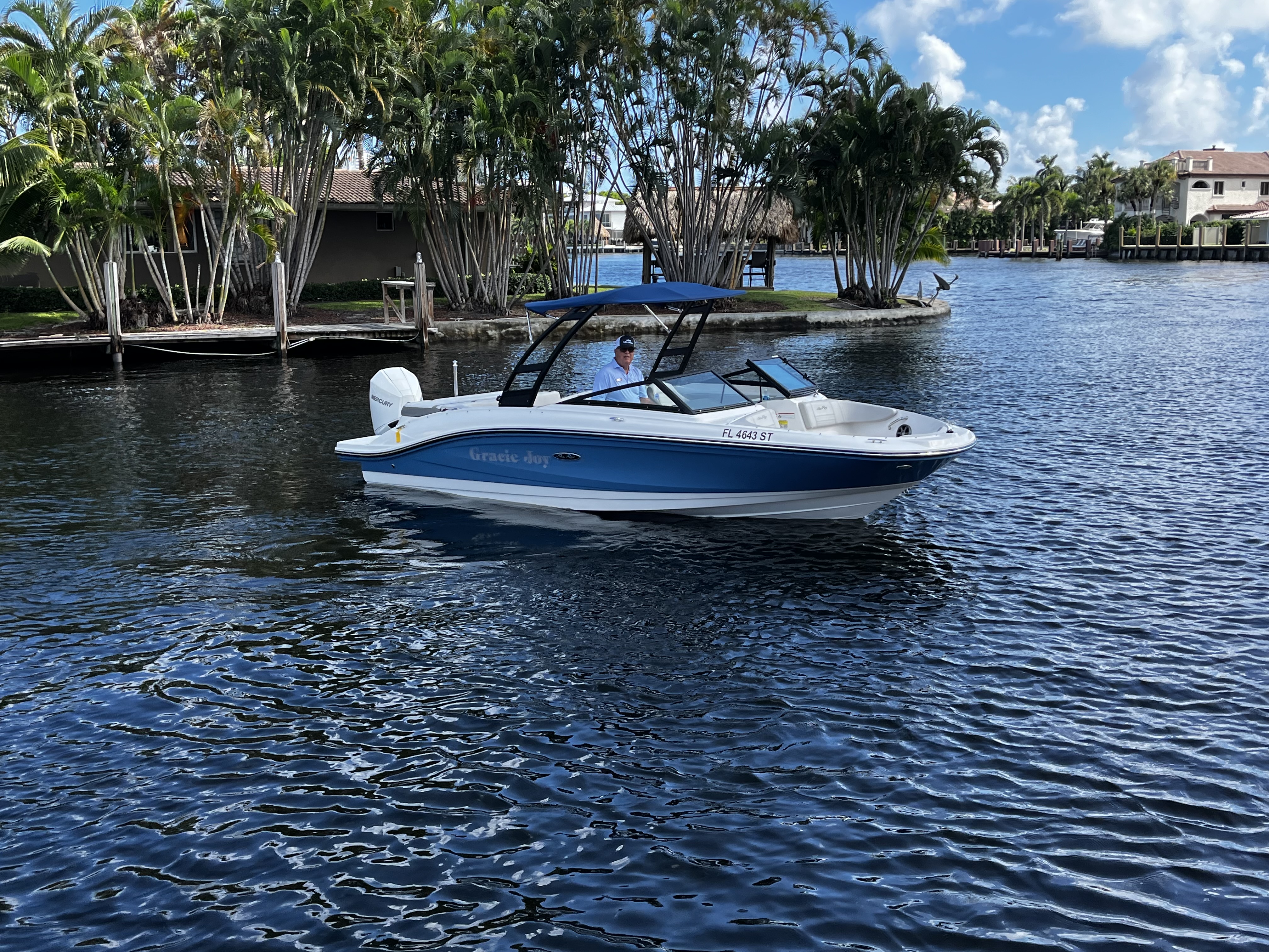 2020 Sea Ray 21 SPX-OB Image Thumbnail #2