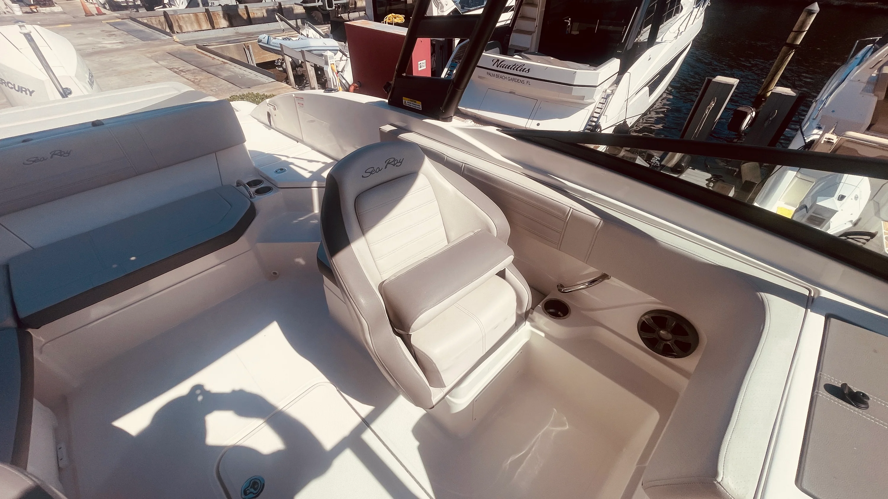 2020 Sea Ray 21 SPX-OB Image Thumbnail #18