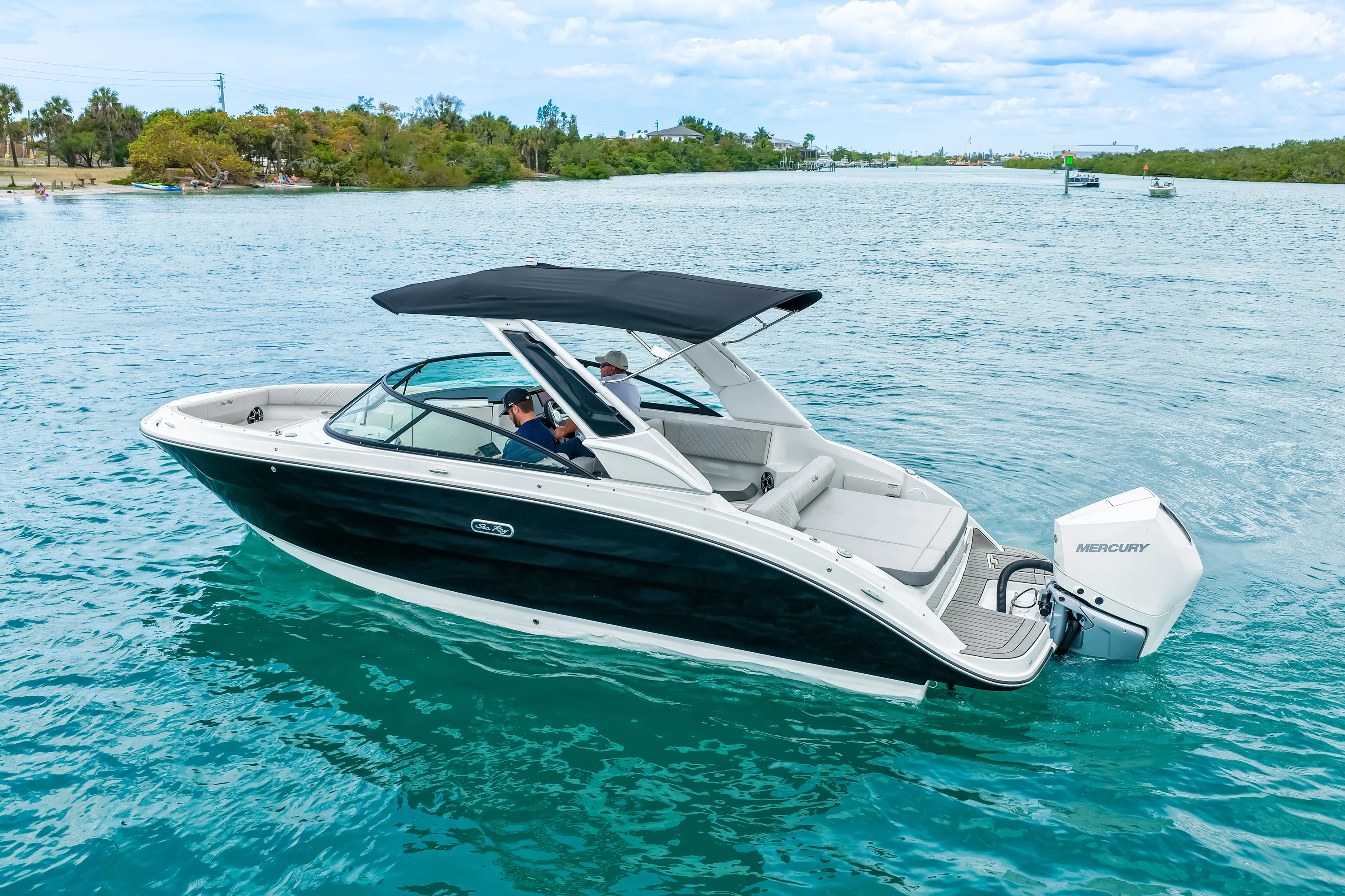 2026 Sea Ray SDX 250 Outboard Image Thumbnail #43