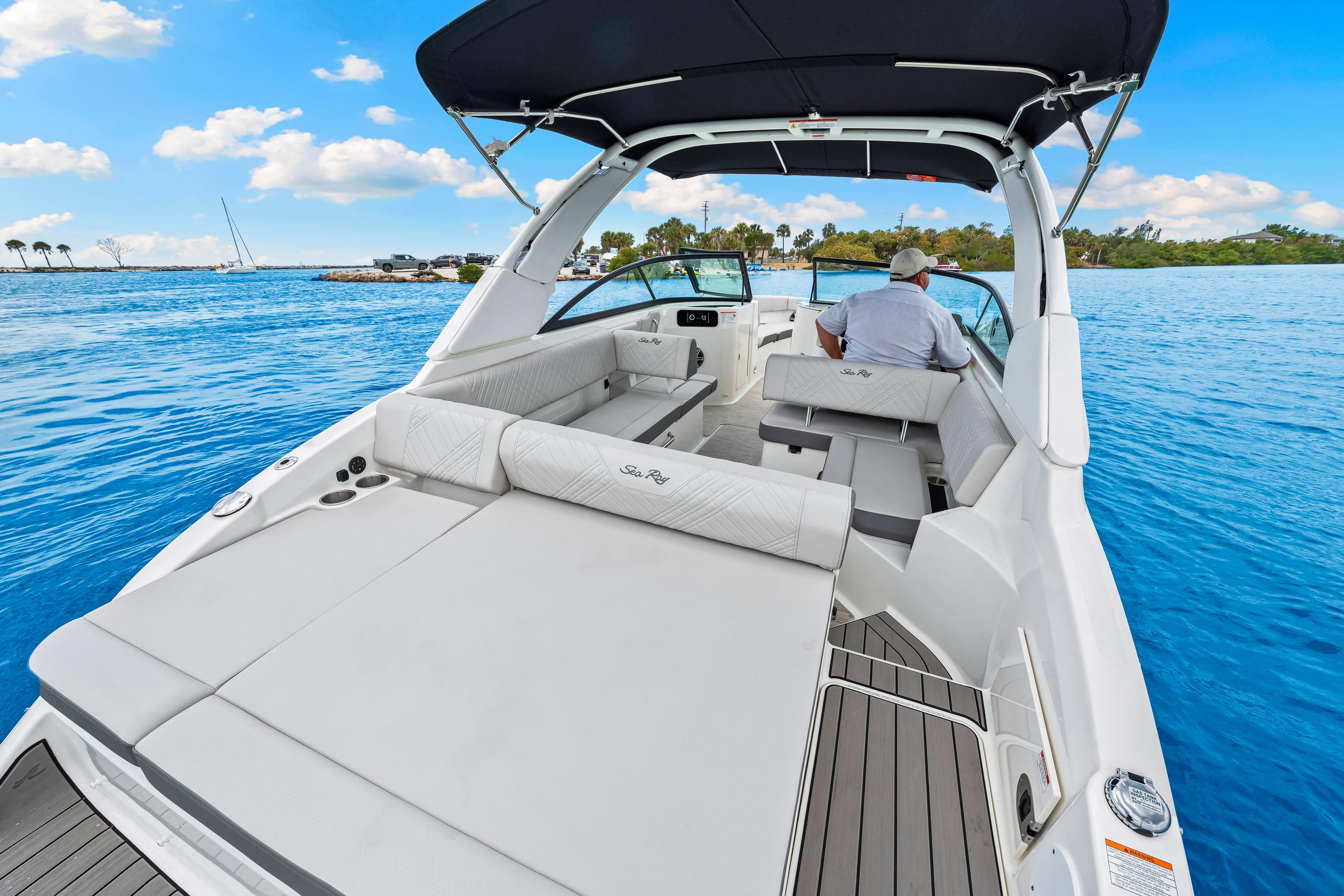 2026 Sea Ray SDX 250 Outboard Image Thumbnail #34