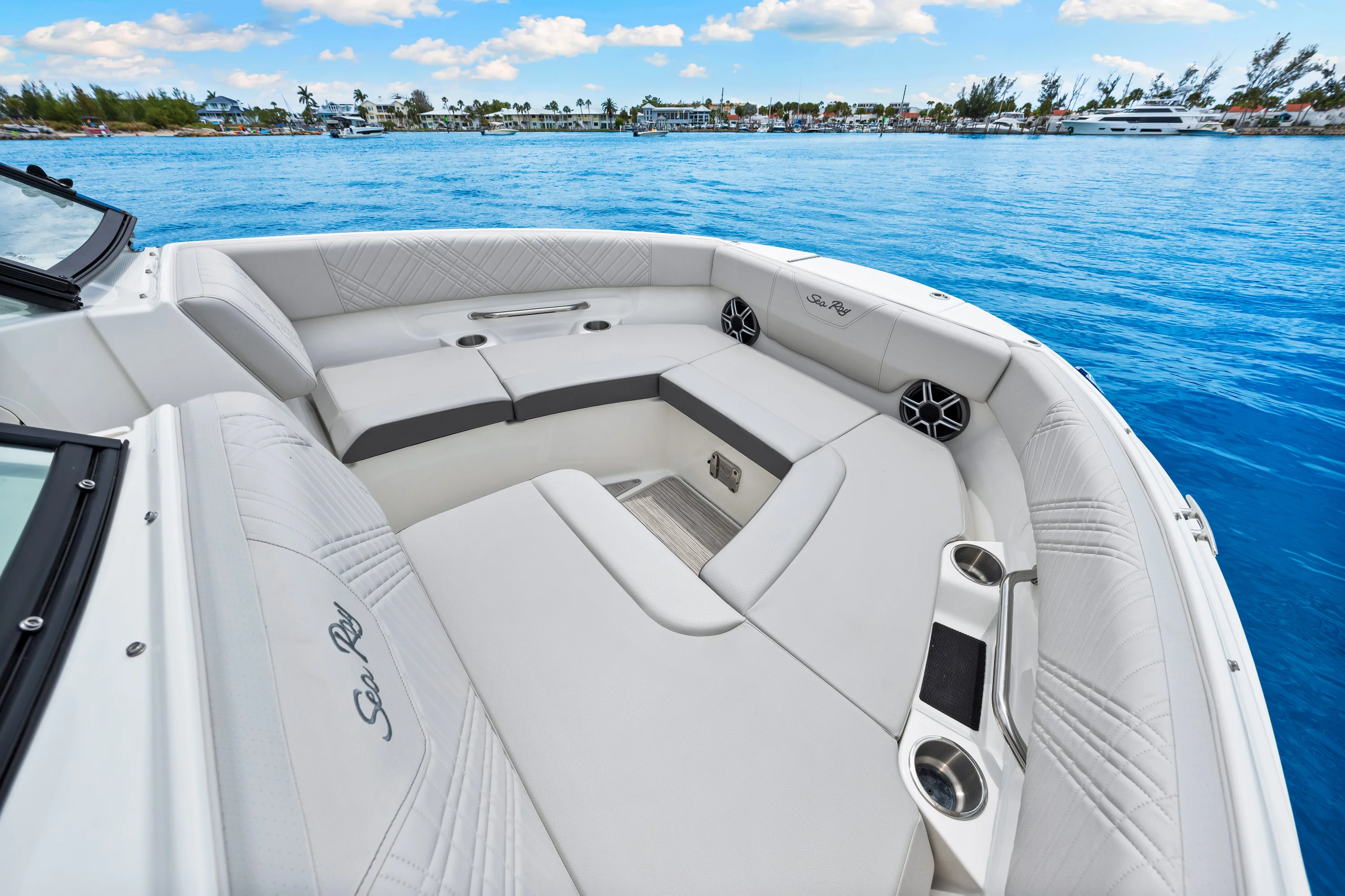 2026 Sea Ray SDX 250 Outboard Image Thumbnail #64
