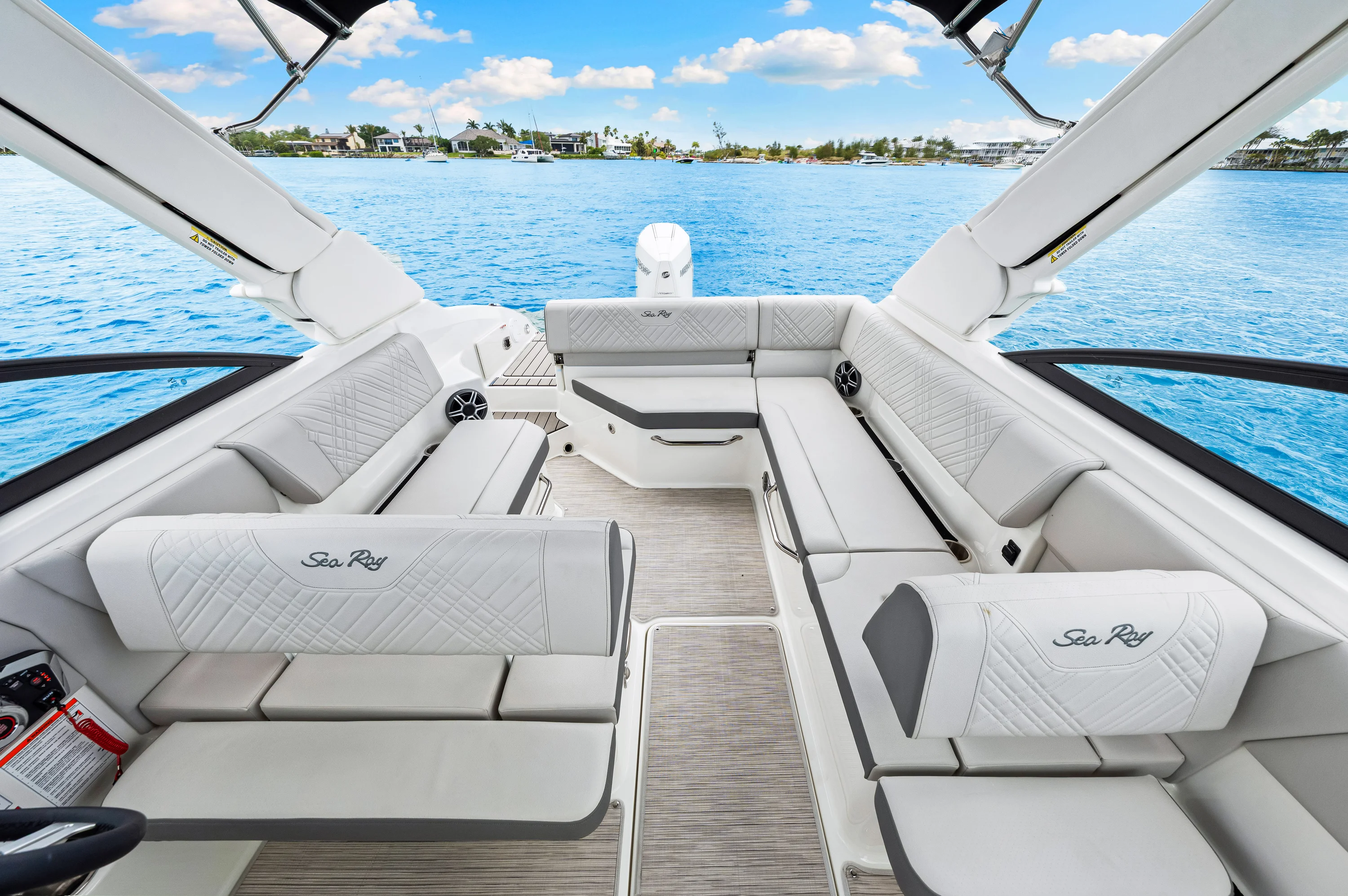 2026 Sea Ray SDX 250 Outboard Image Thumbnail #12