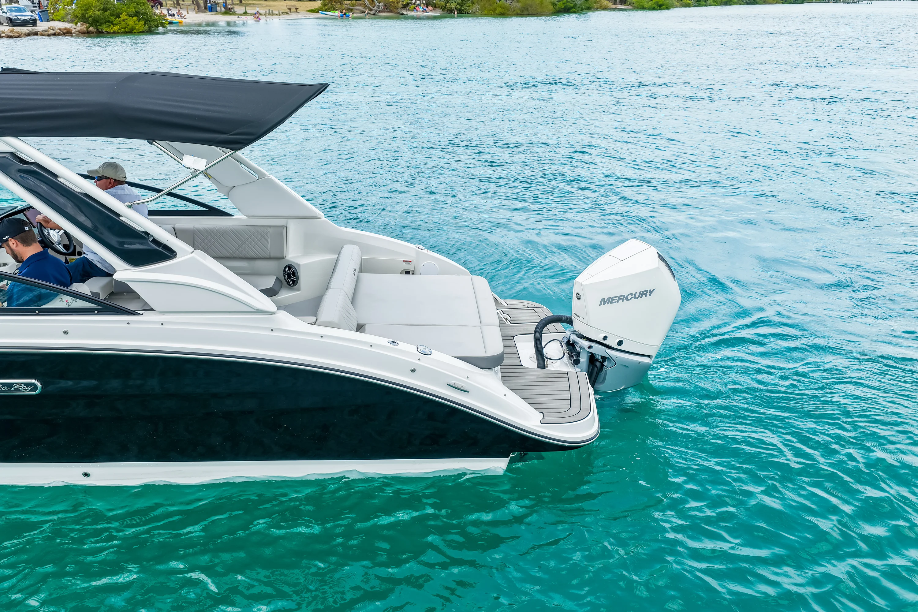 2026 Sea Ray SDX 250 Outboard Image Thumbnail #46