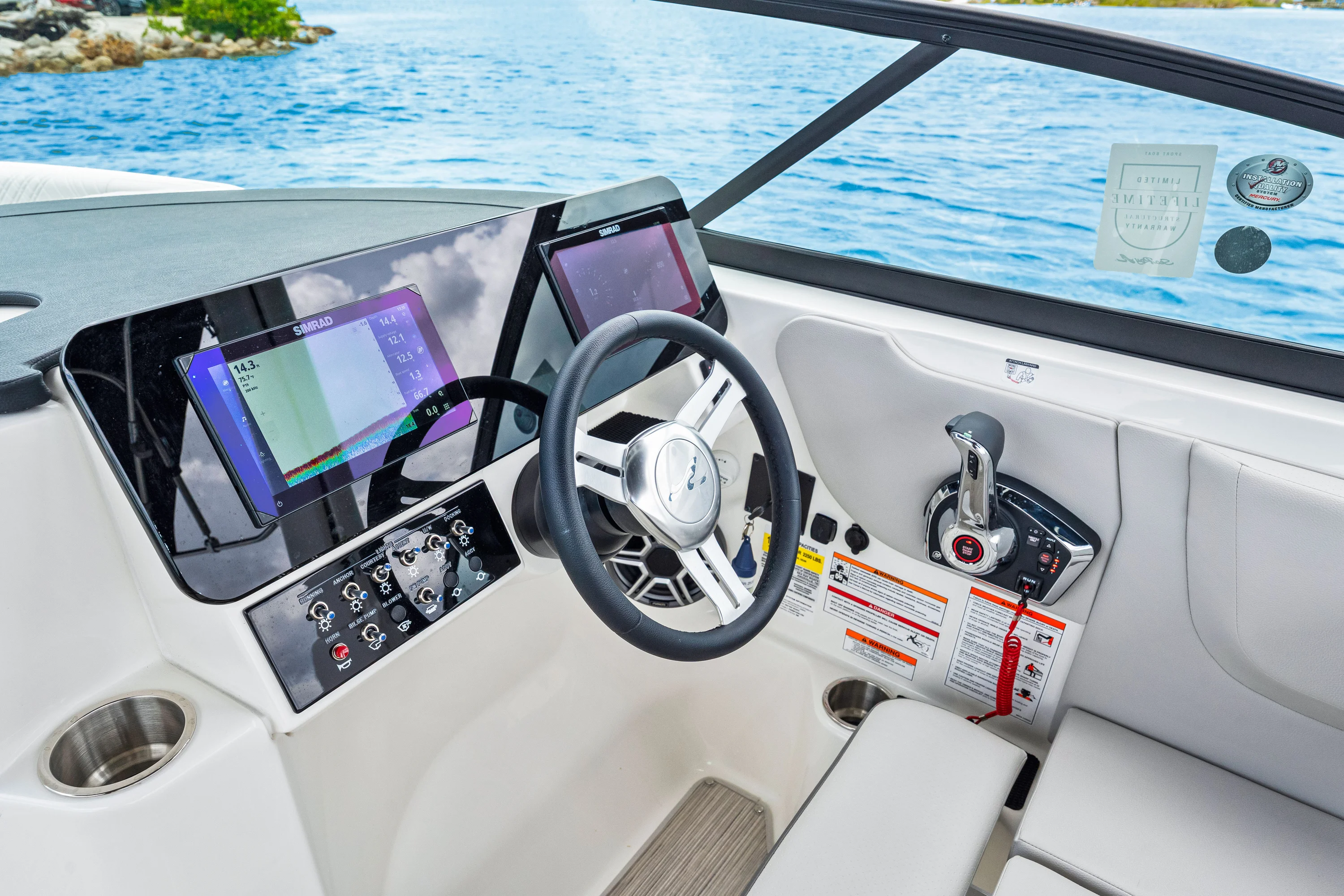 2026 Sea Ray SDX 250 Outboard Image Thumbnail #62
