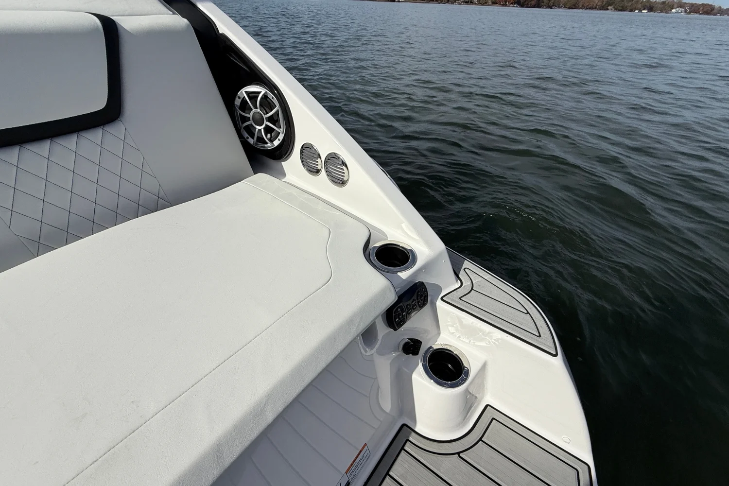 2026 Yamaha 222SE Image Thumbnail #10