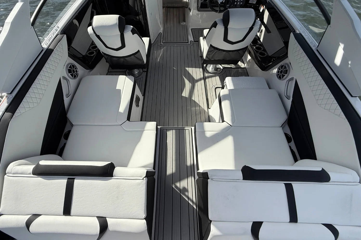 2026 Yamaha 222SE Image Thumbnail #13