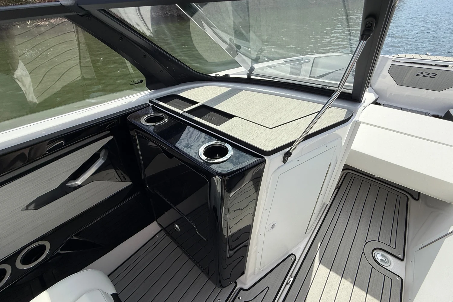 2026 Yamaha 222SE Image Thumbnail #20