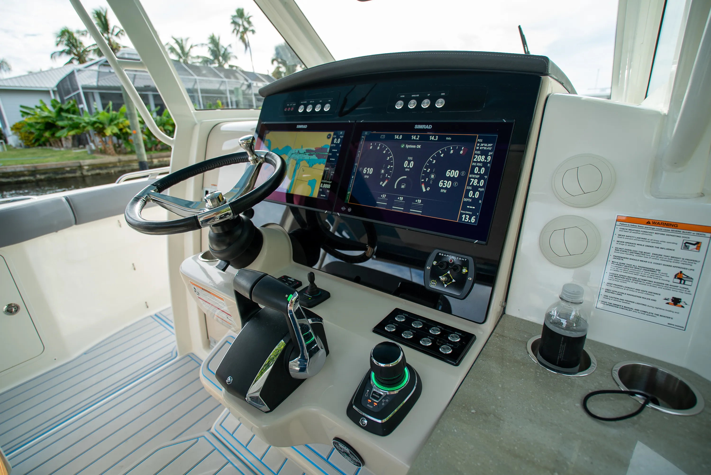 2025 Boston Whaler 350 REALM Image Thumbnail #17