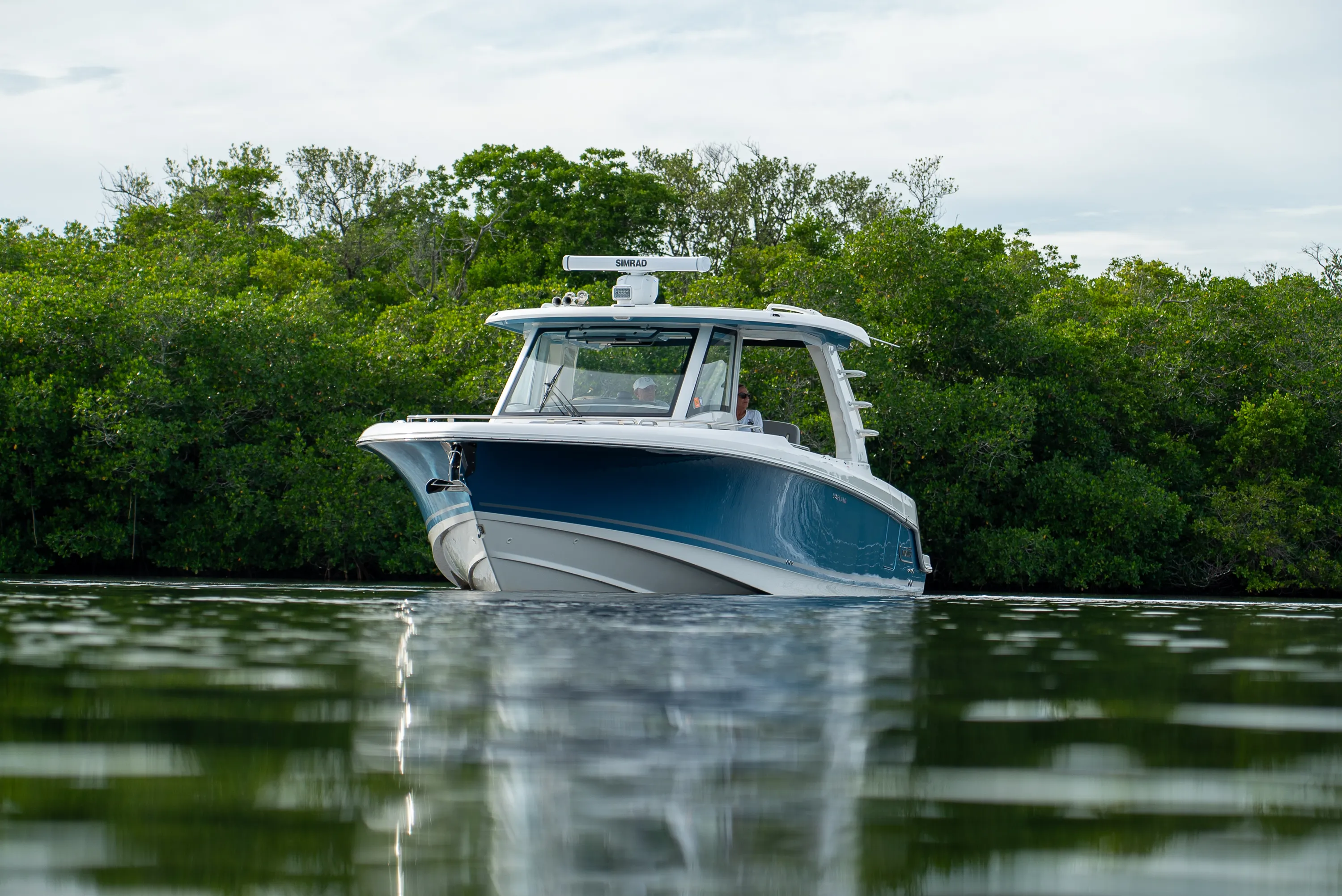 2025 Boston Whaler 350 REALM Image Thumbnail #32