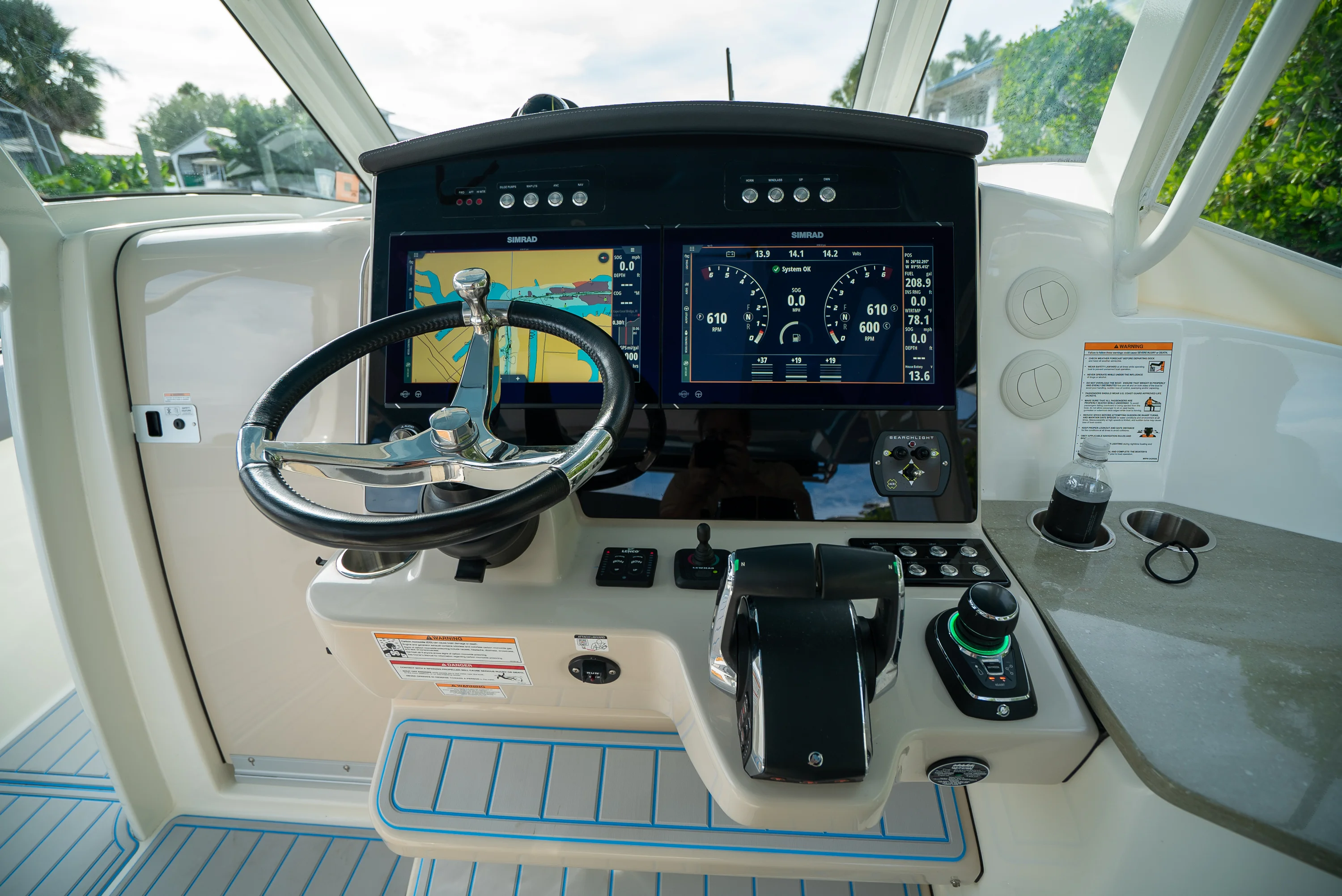 2025 Boston Whaler 350 REALM Image Thumbnail #16