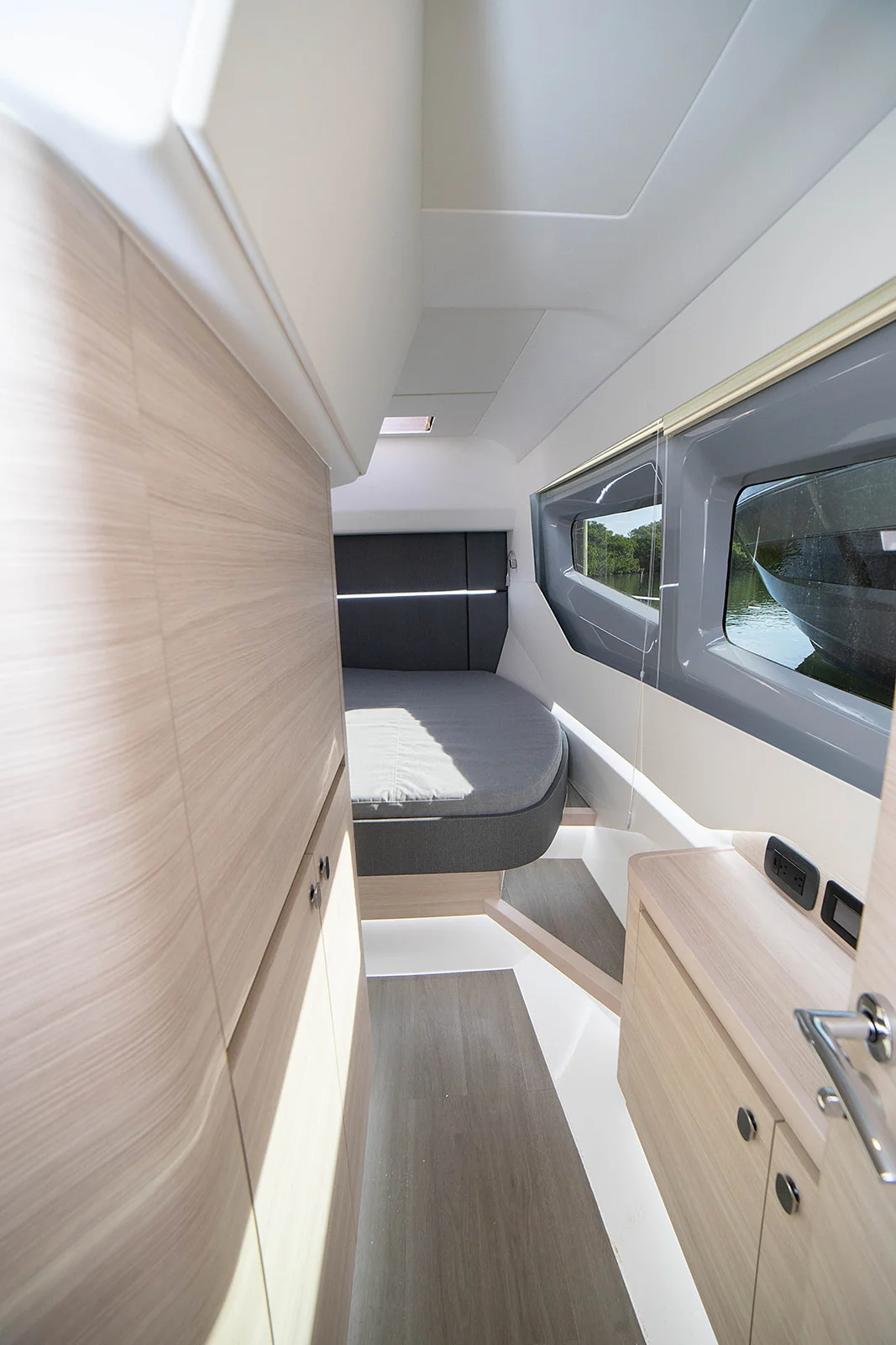 2026 Aquila 42 COUPE Image Thumbnail #24