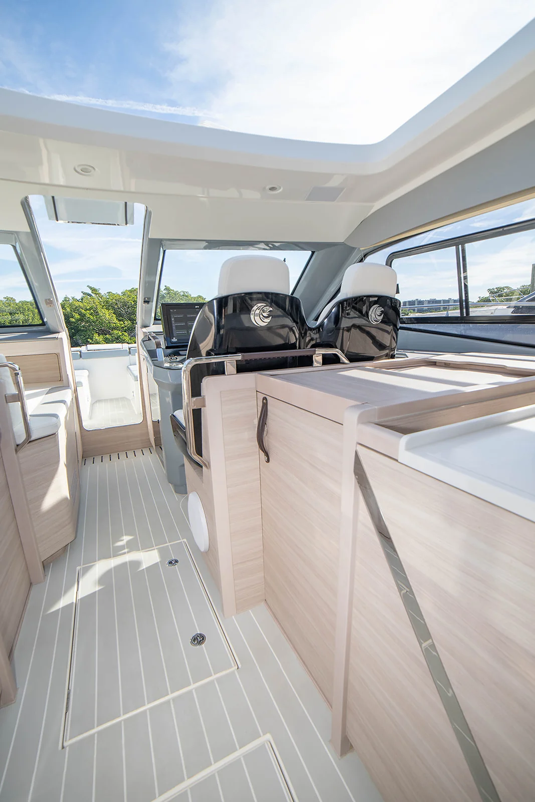 2026 Aquila 42 COUPE Image Thumbnail #18