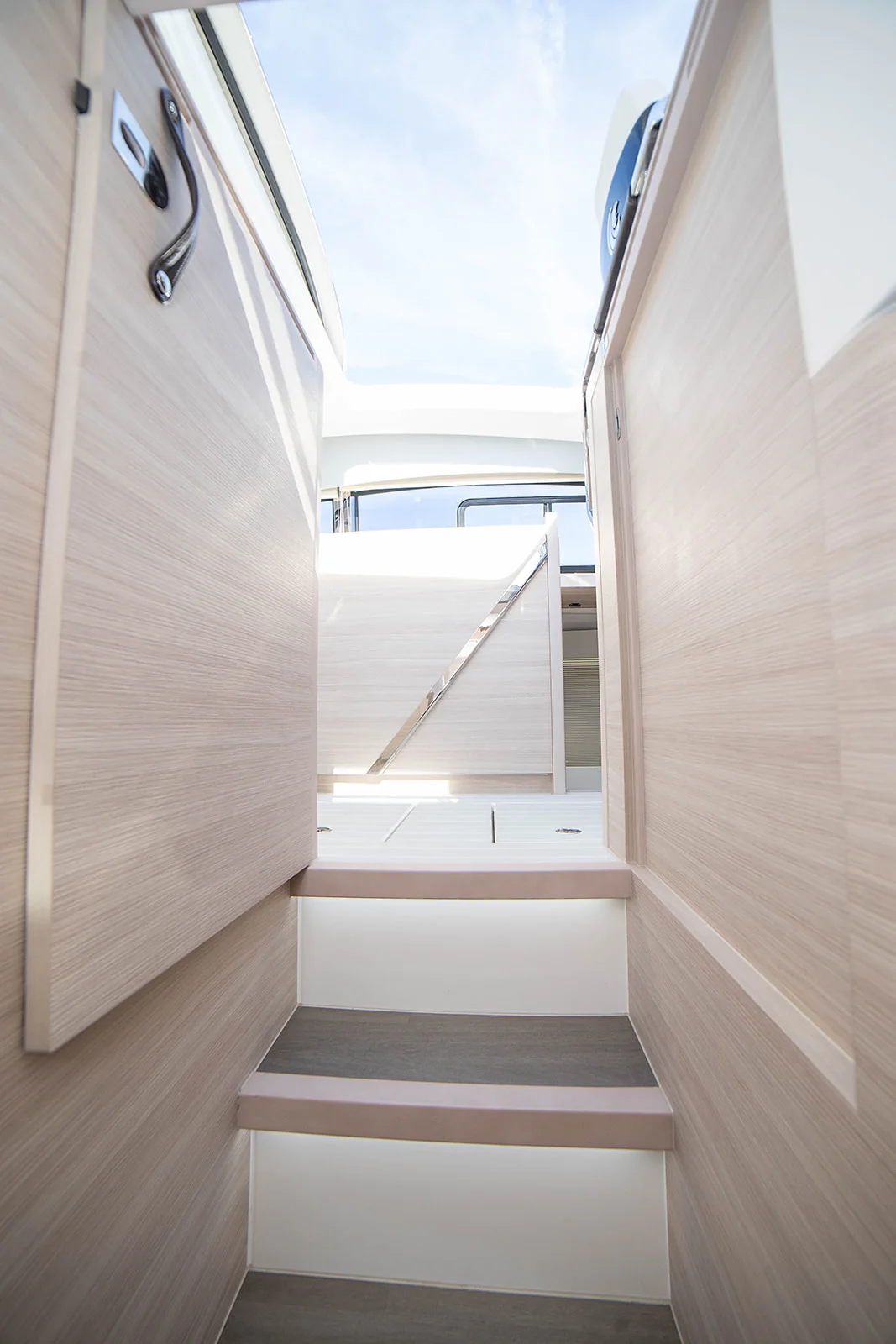 2026 Aquila 42 COUPE Image Thumbnail #28