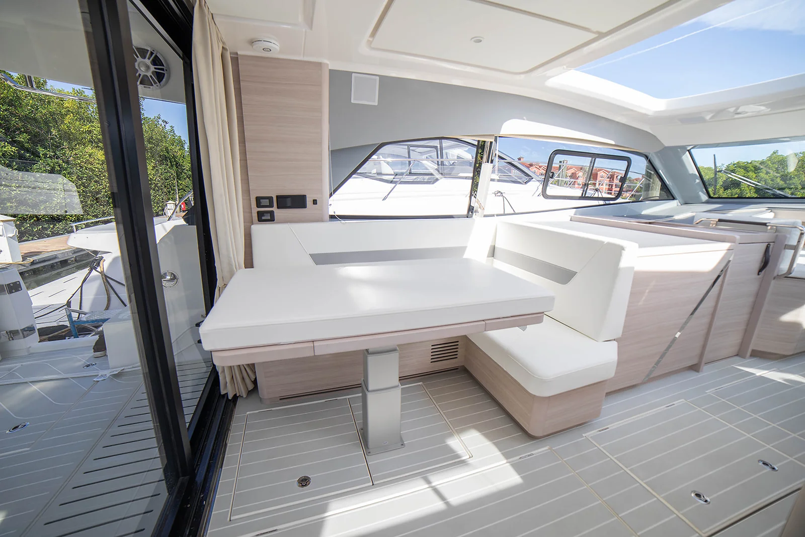 2026 Aquila 42 COUPE Image Thumbnail #12