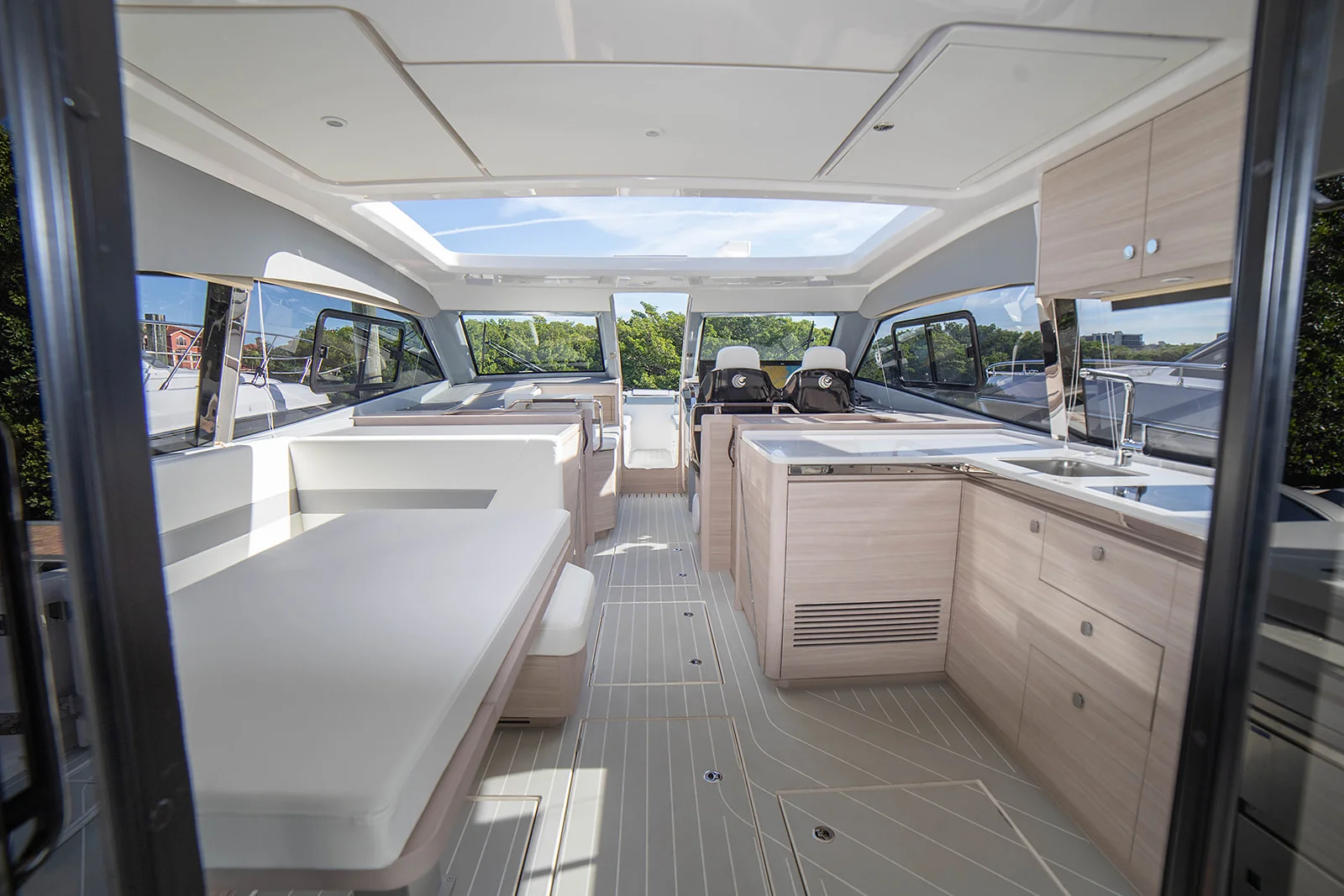 2026 Aquila 42 COUPE Image Thumbnail #7