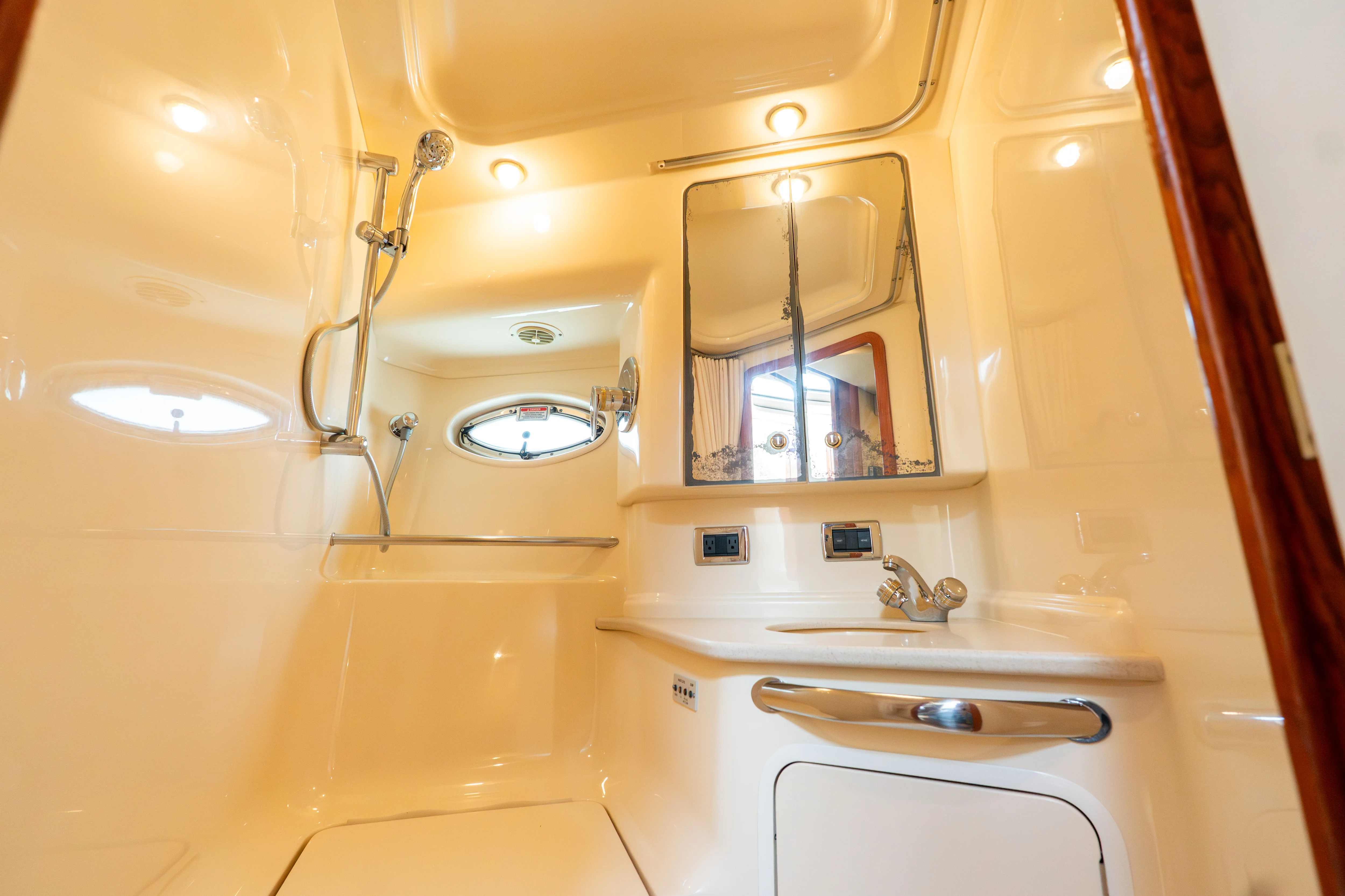 2003 Sea Ray 460 SUNDANCER Image Thumbnail #27