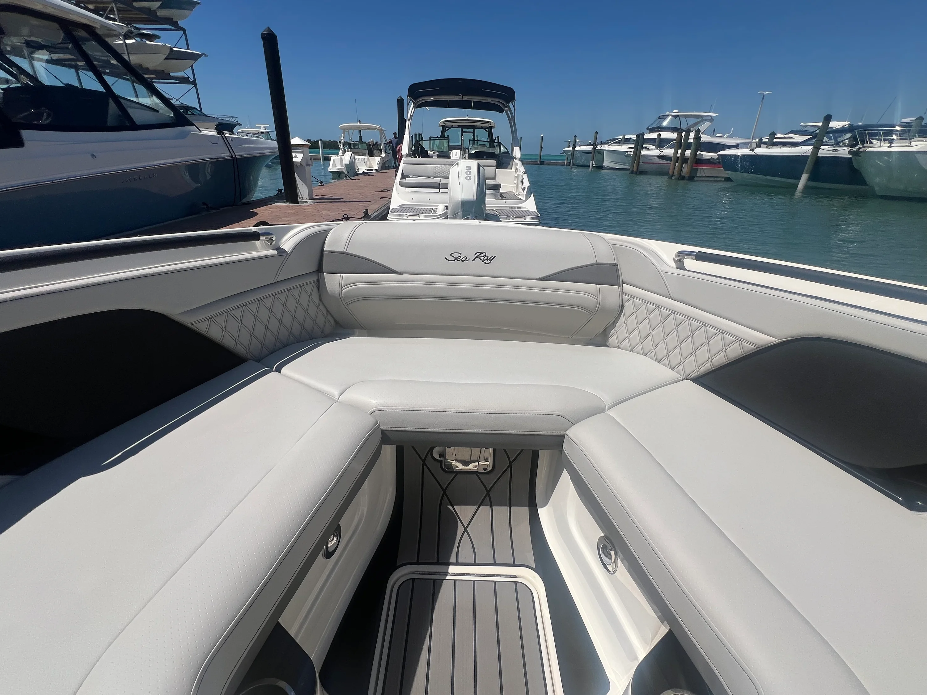 2023 Sea Ray SLX 260 Outboard Image Thumbnail #54