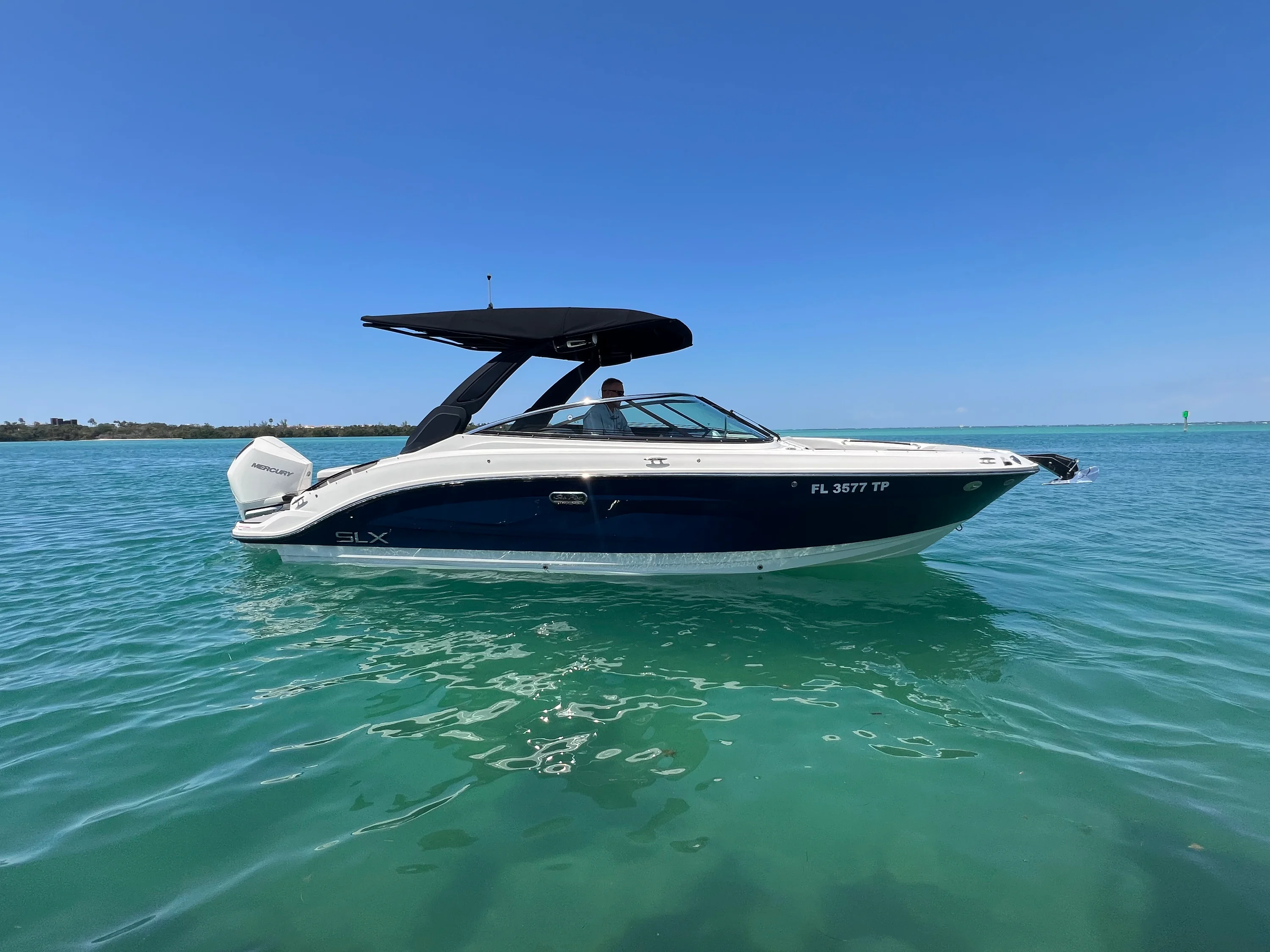 2023 Sea Ray SLX 260 Outboard Image Thumbnail #15