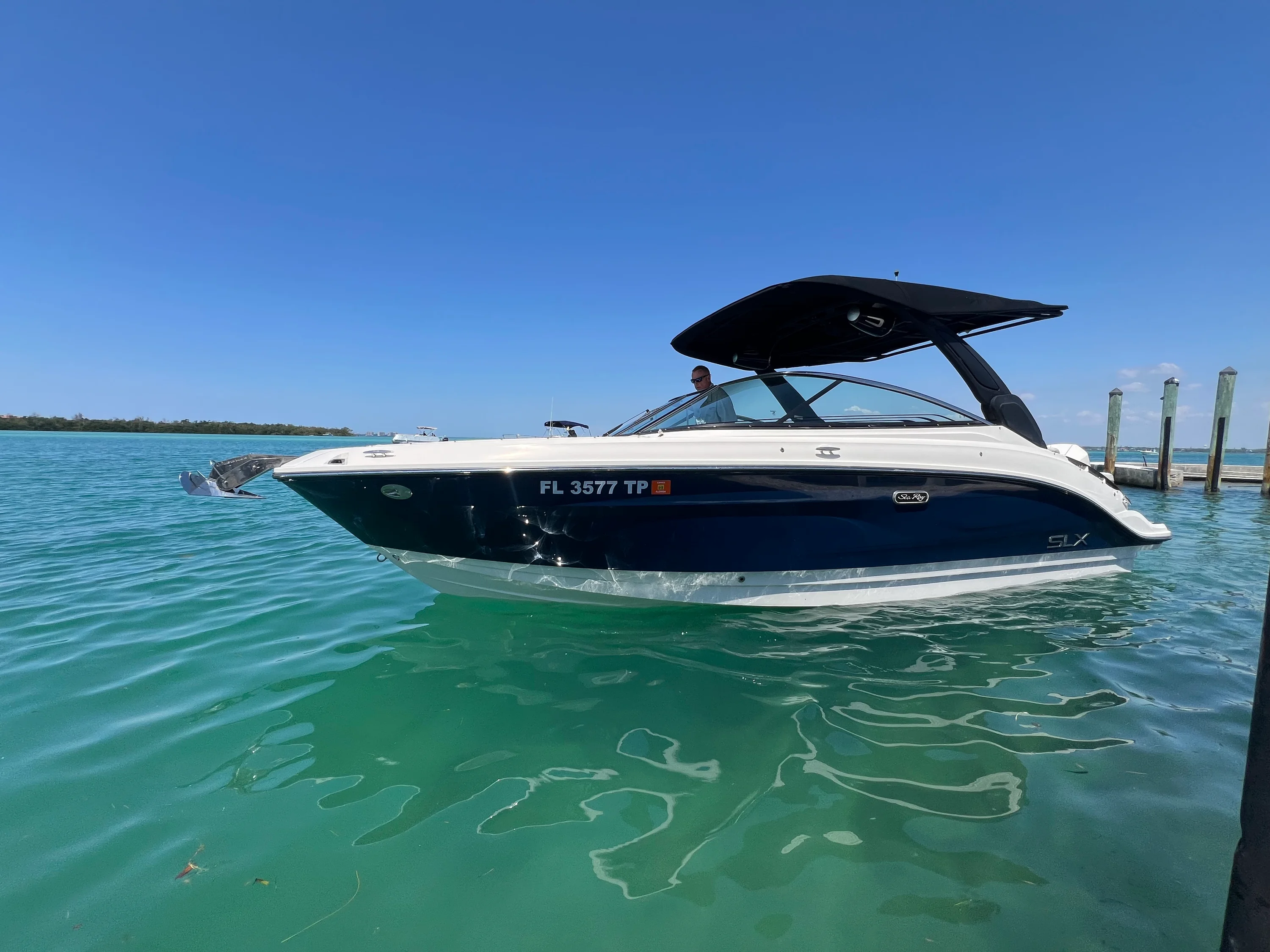 2023 Sea Ray SLX 260 Outboard Image Thumbnail #10