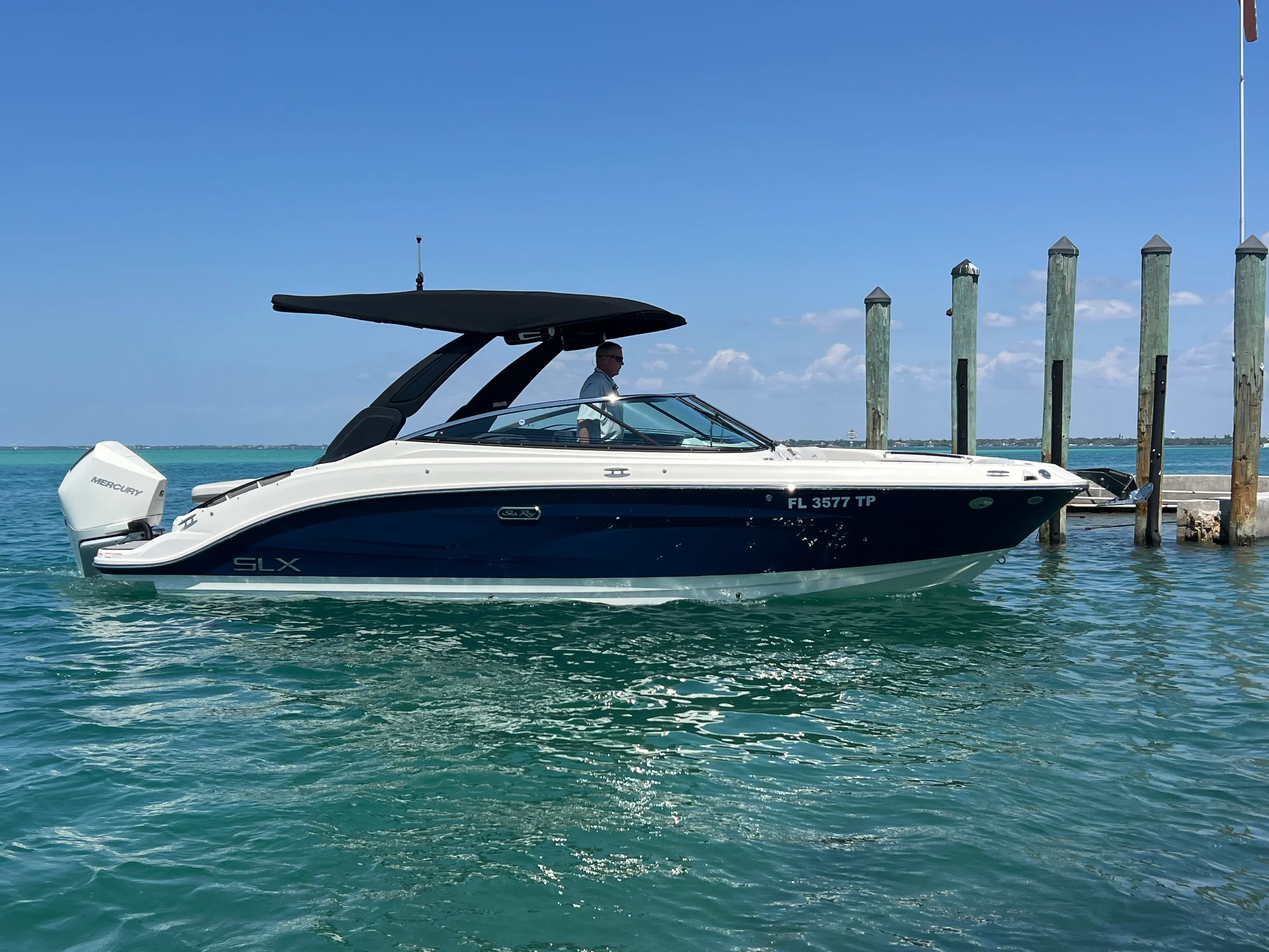 2023 Sea Ray SLX 260 Outboard Image Thumbnail #0