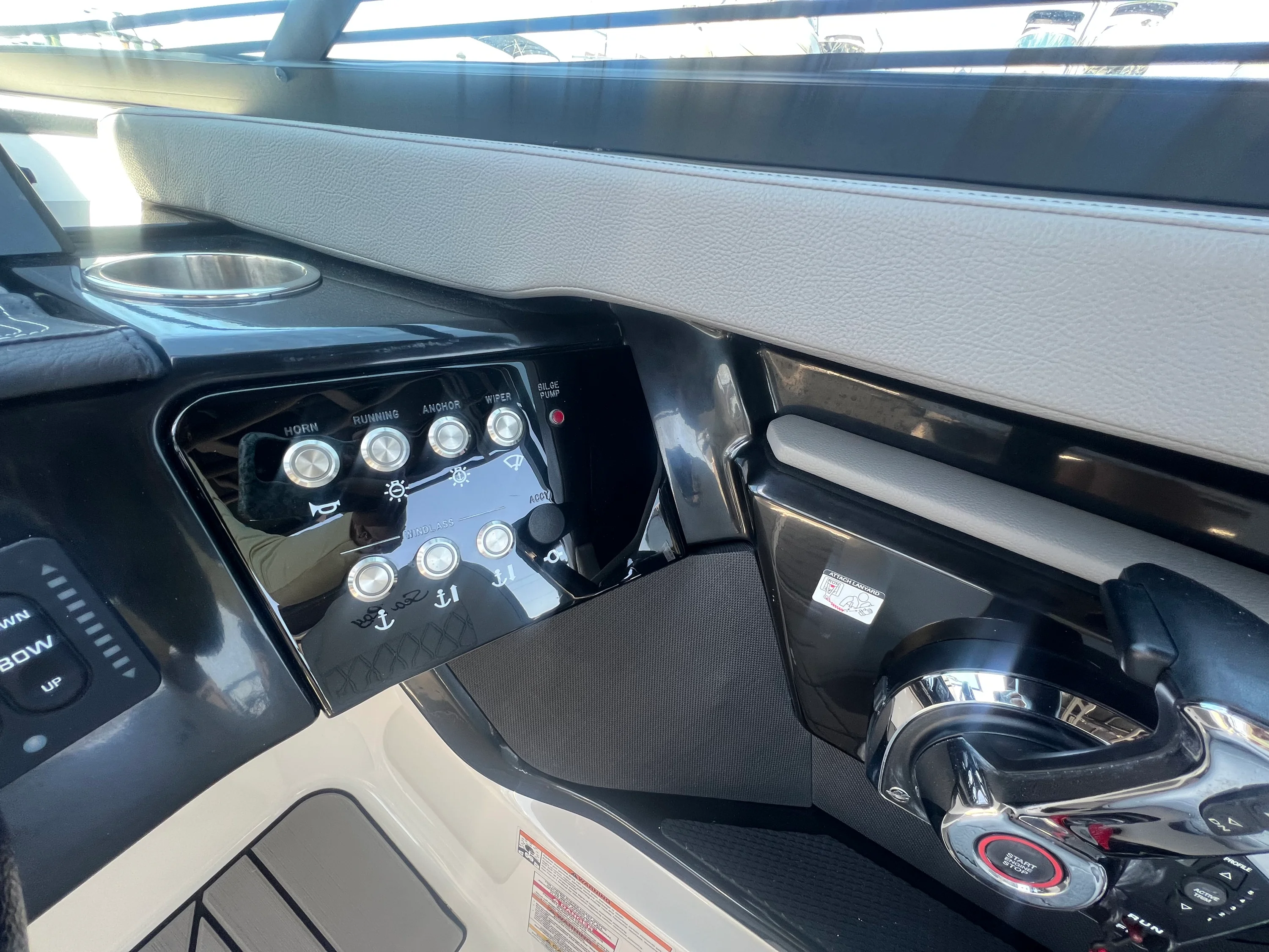 2023 Sea Ray SLX 260 Outboard Image Thumbnail #32