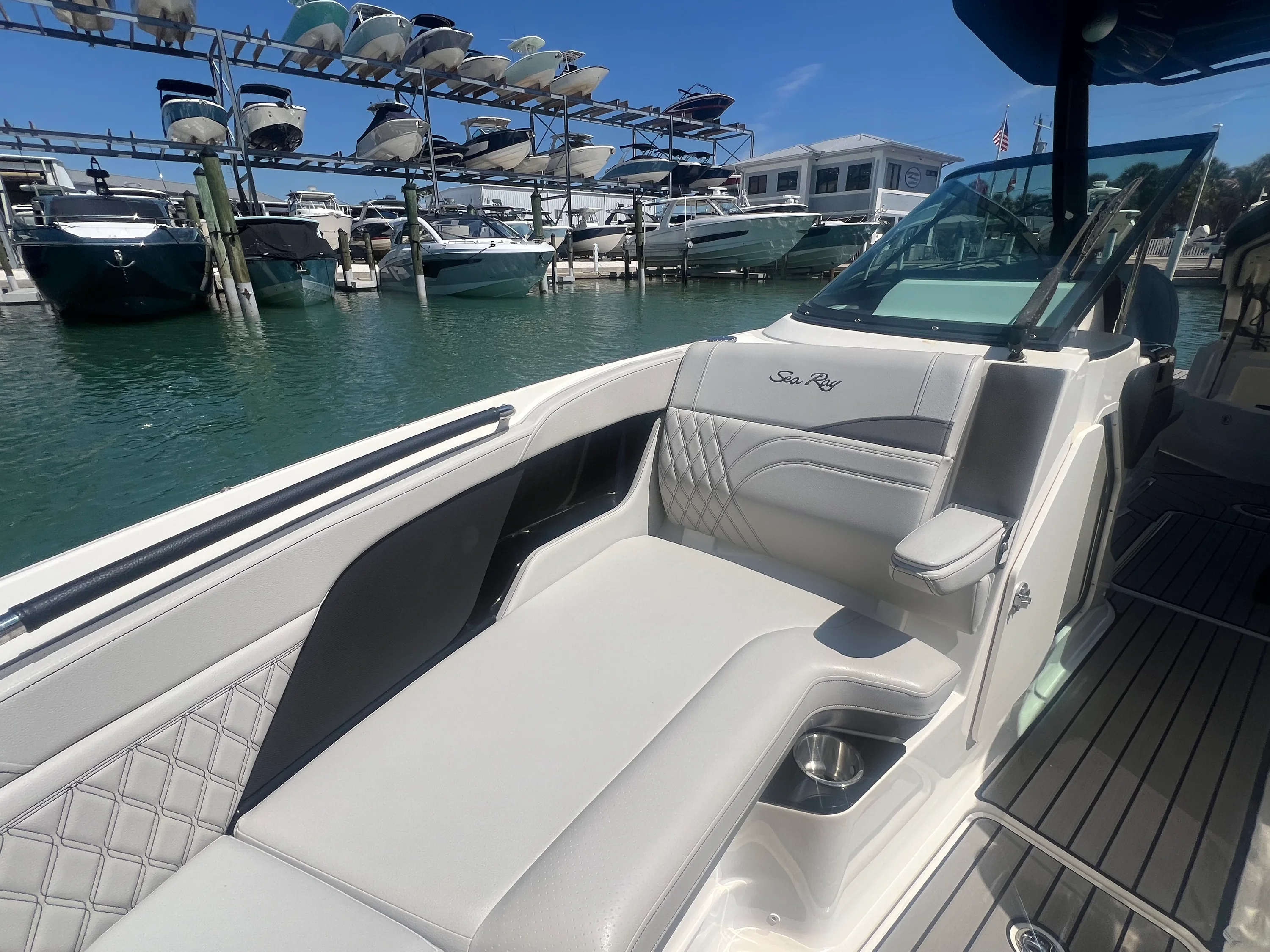 2023 Sea Ray SLX 260 Outboard Image Thumbnail #53