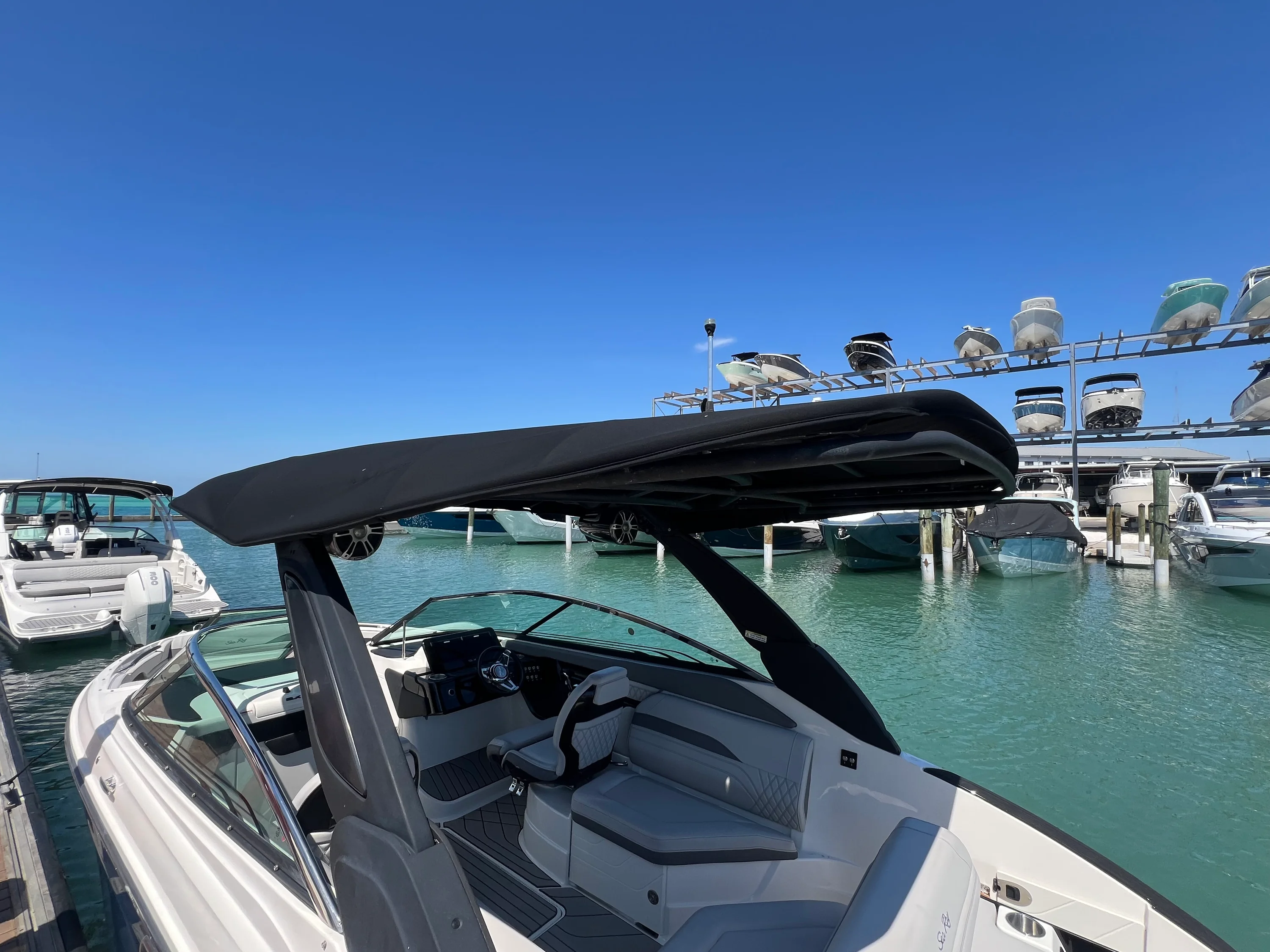 2023 Sea Ray SLX 260 Outboard Image Thumbnail #37