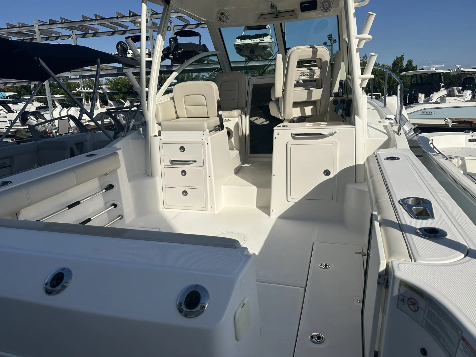 2021 Boston Whaler 285 CONQUEST Image Thumbnail #5