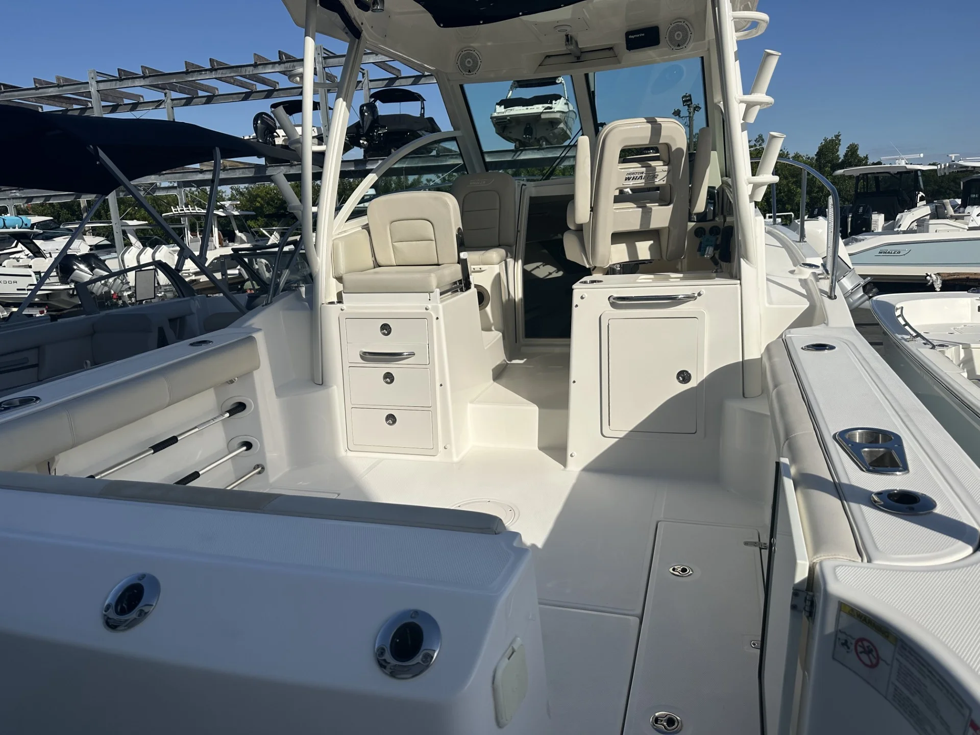2021 Boston Whaler 285 CONQUEST Image Thumbnail #7