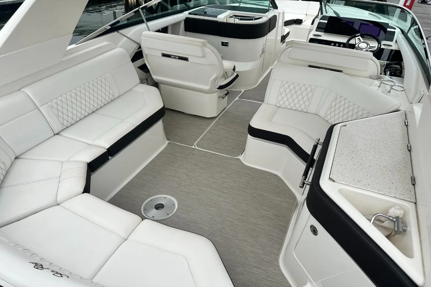 2019 Sea Ray 310 SLX Image Thumbnail #7